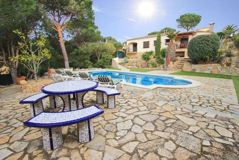 Villa with Private Pool photo 3
