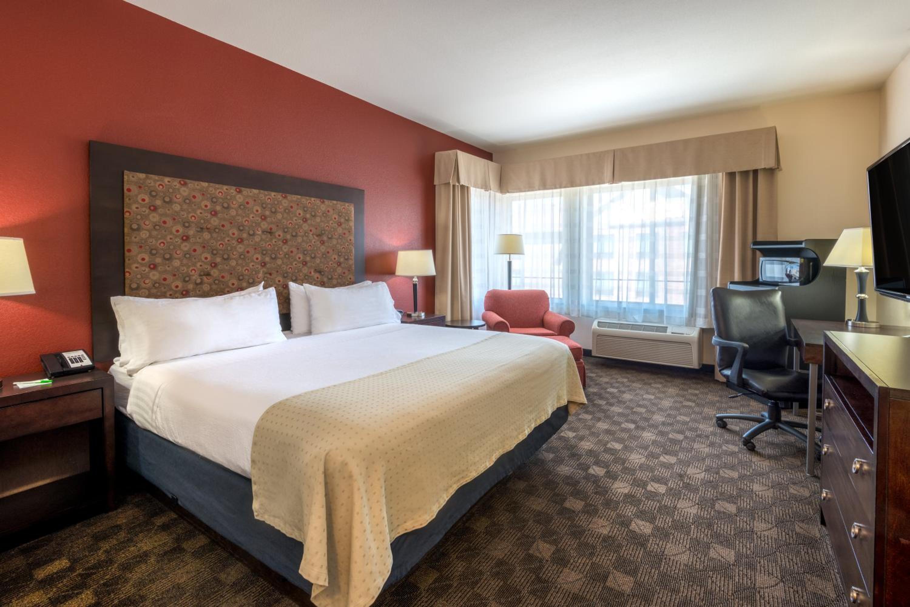 Standard King Room - Photo 1