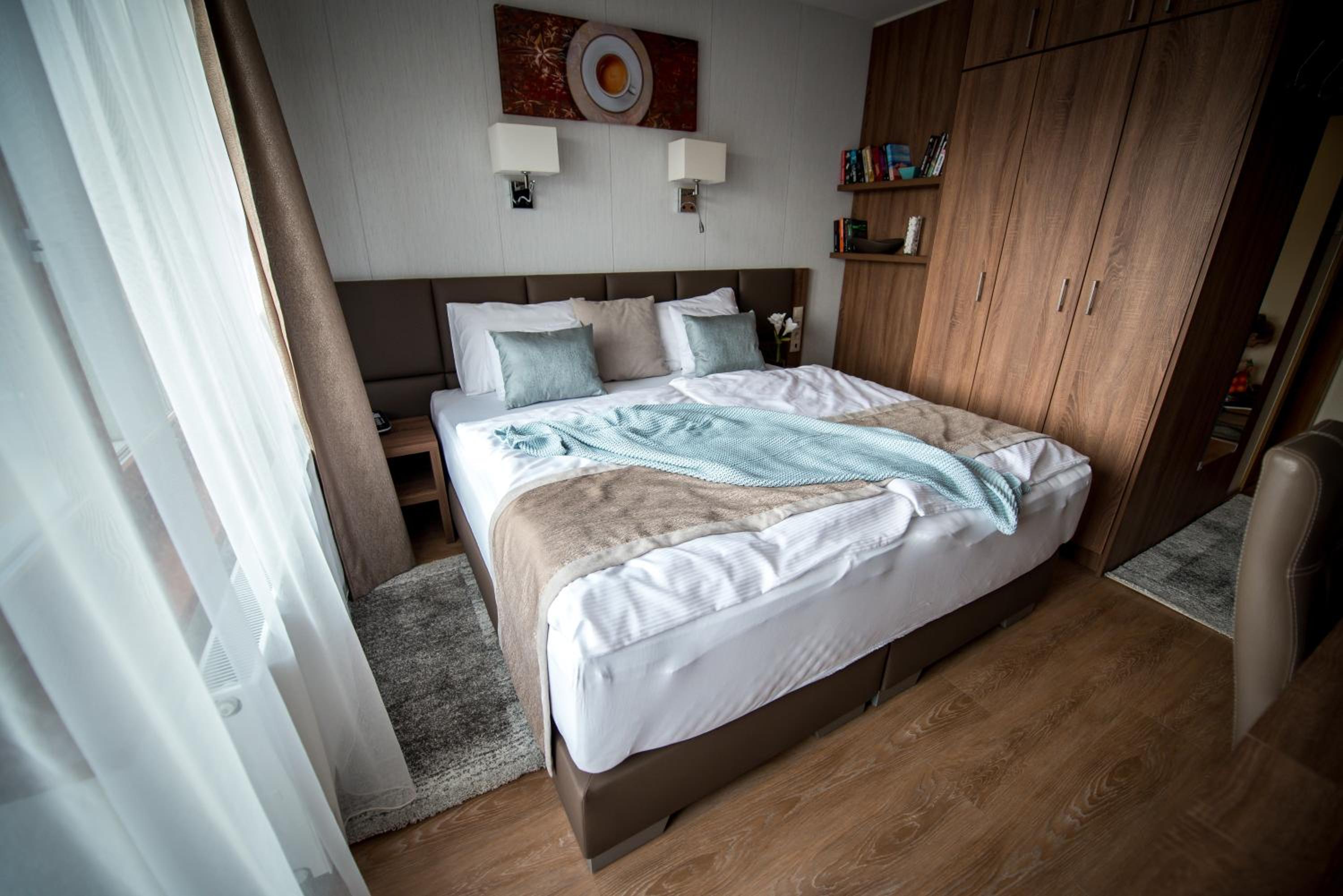 Double Or Twin Room With Terrace photo 3