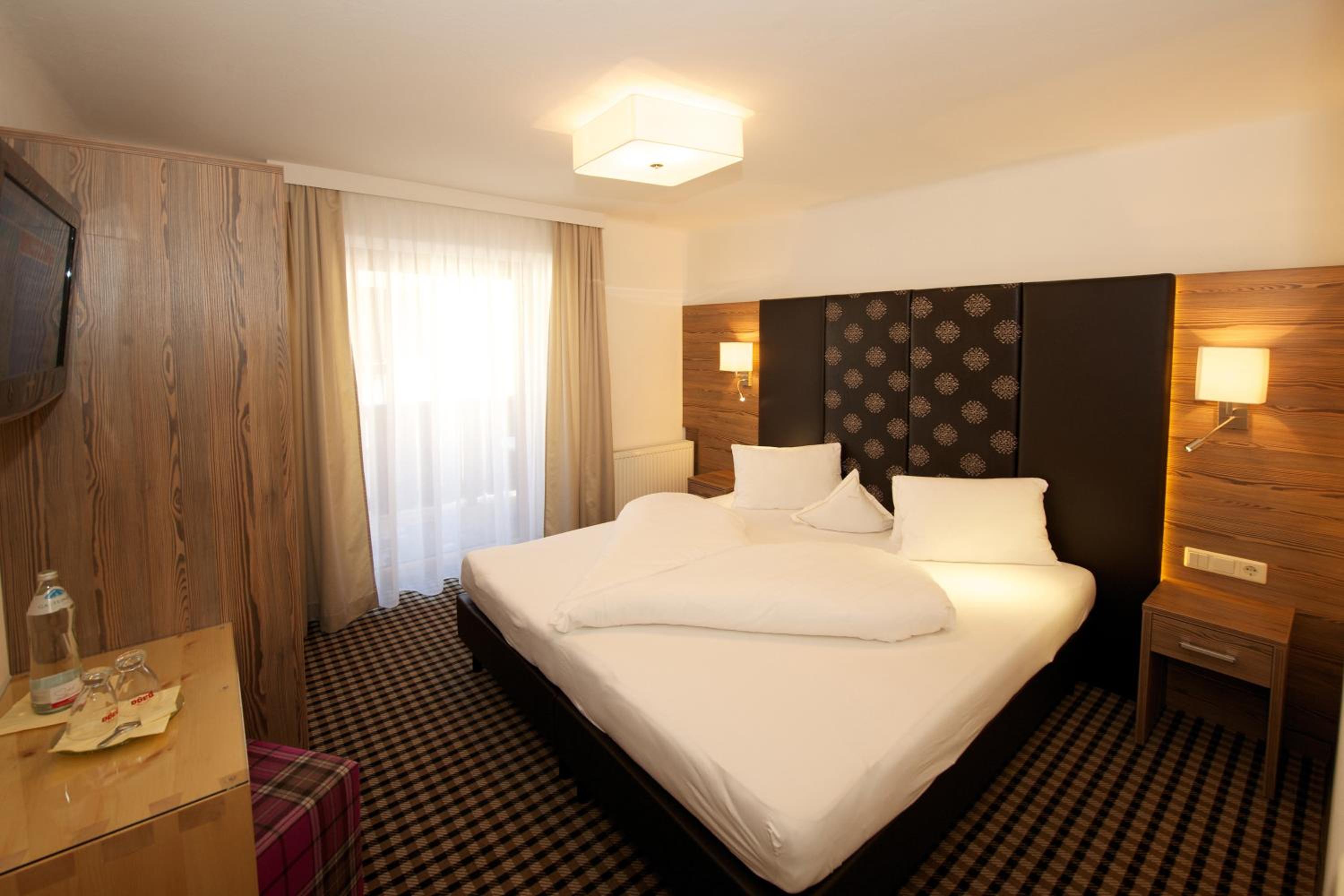 Quadruple Room with Balcony photo 1