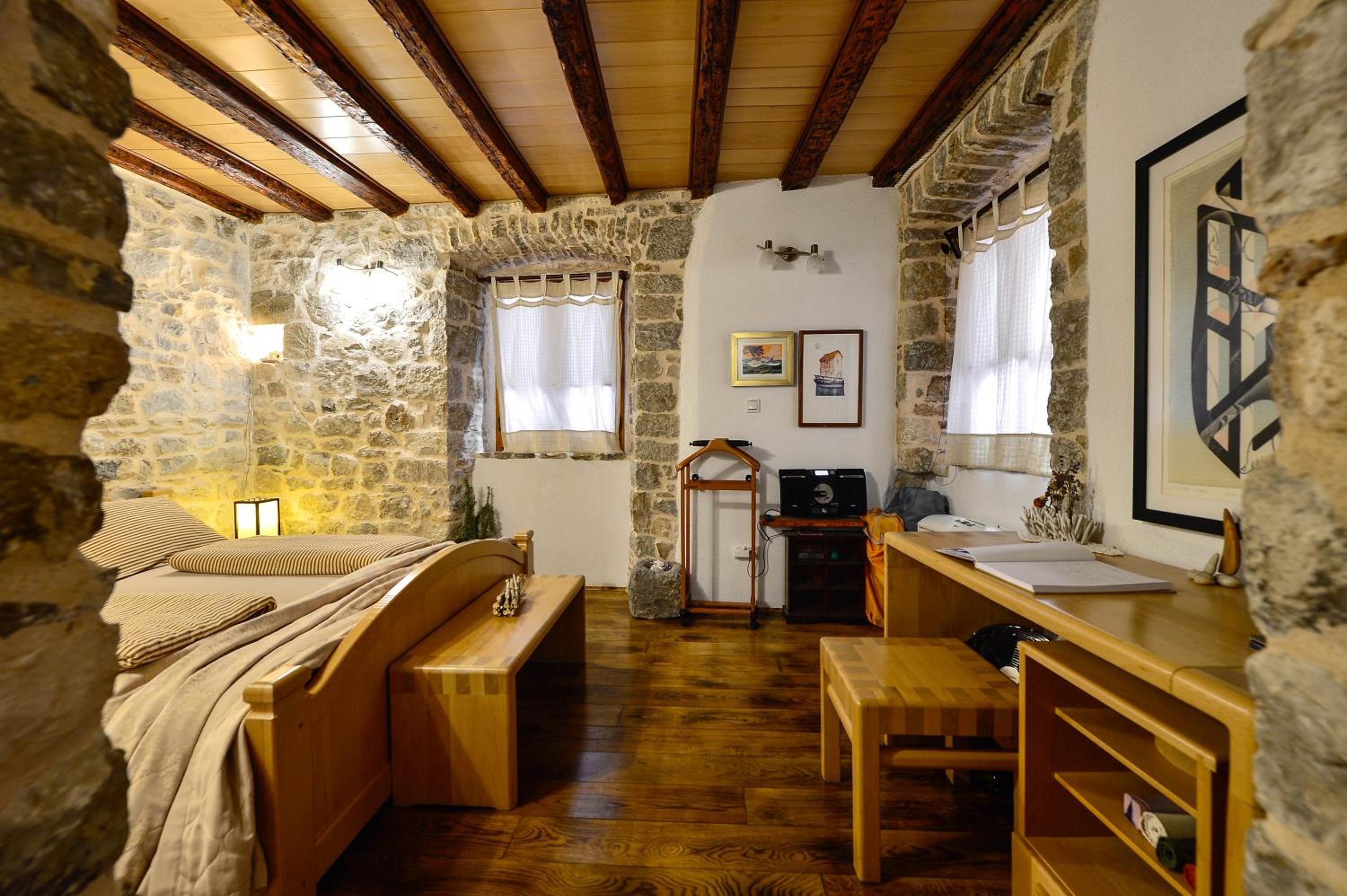 One-Bedroom Apartment (2 Adults) photo 2