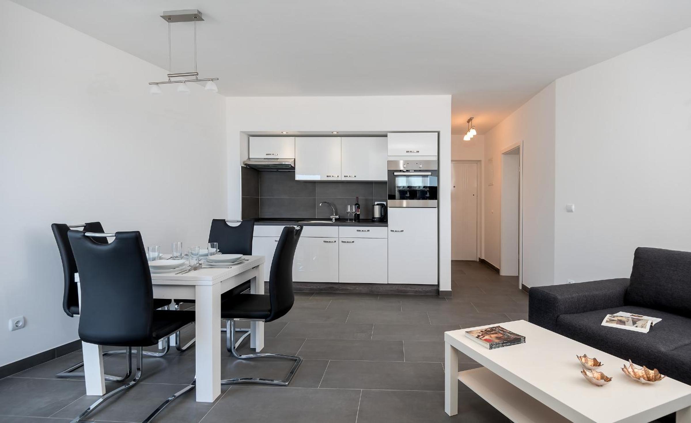 Apartment with Sea View photo 2