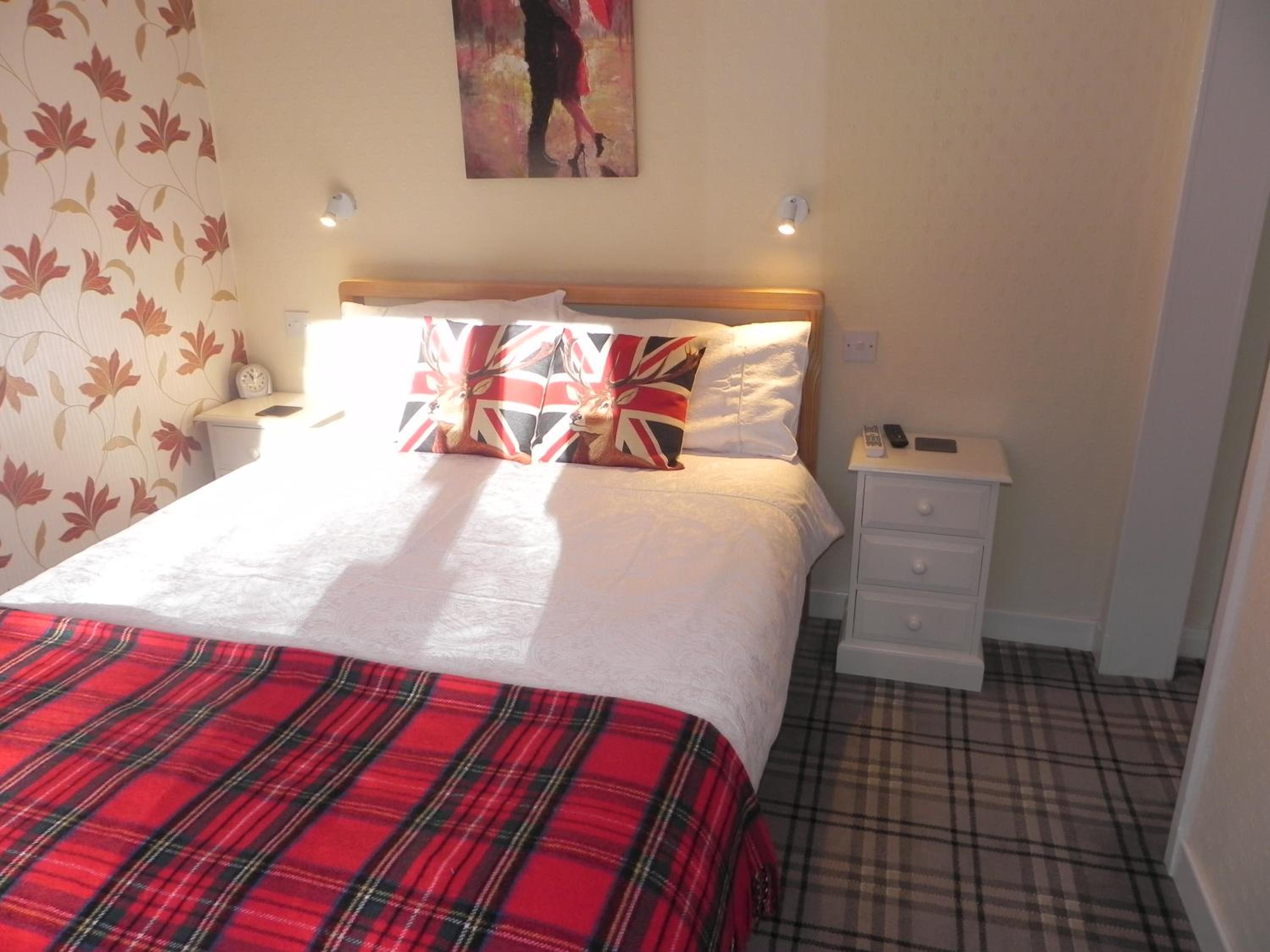 Double Room with Private Bathroom photo 3