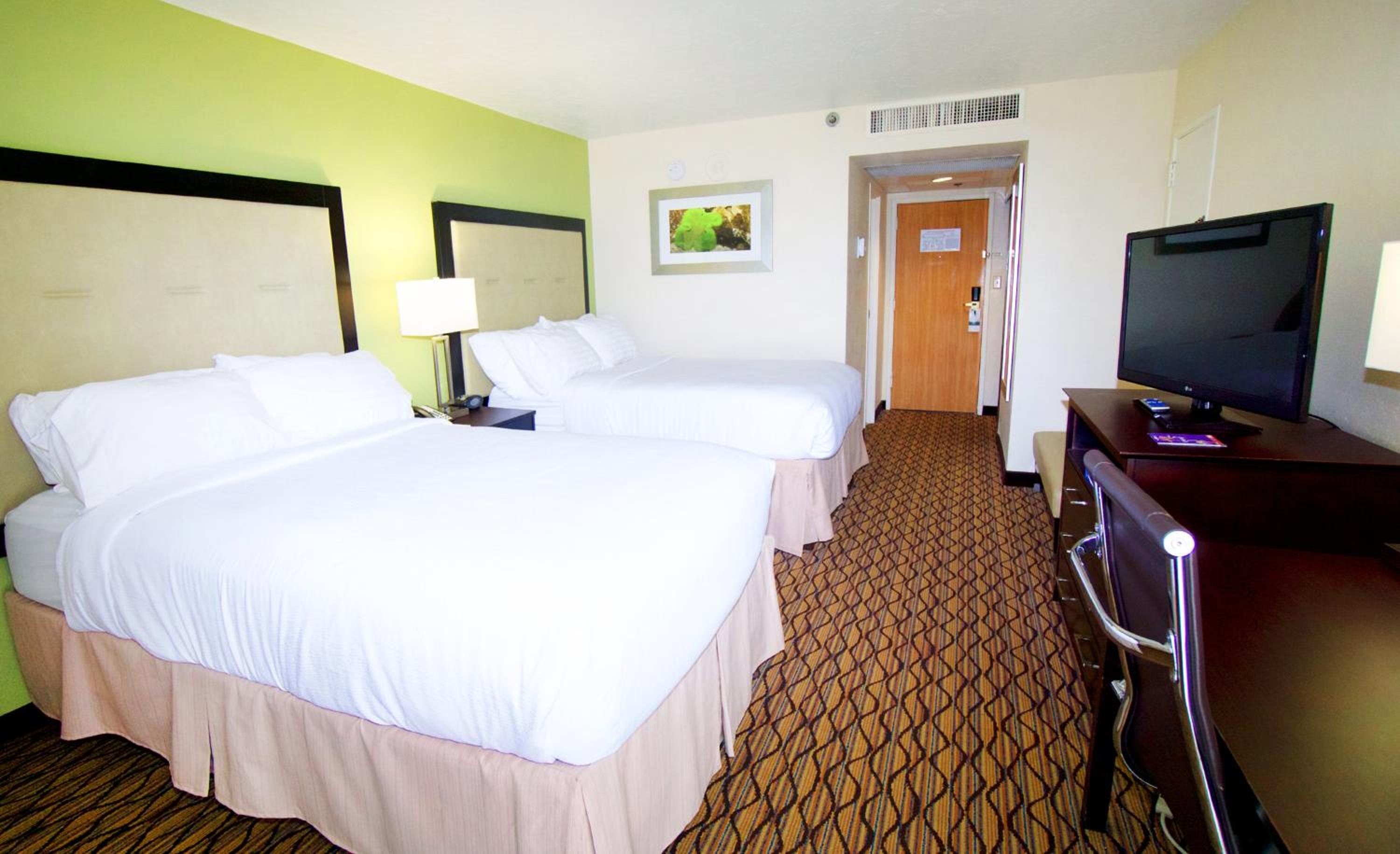 Double Room with Two Double Beds with Ocean View photo 2