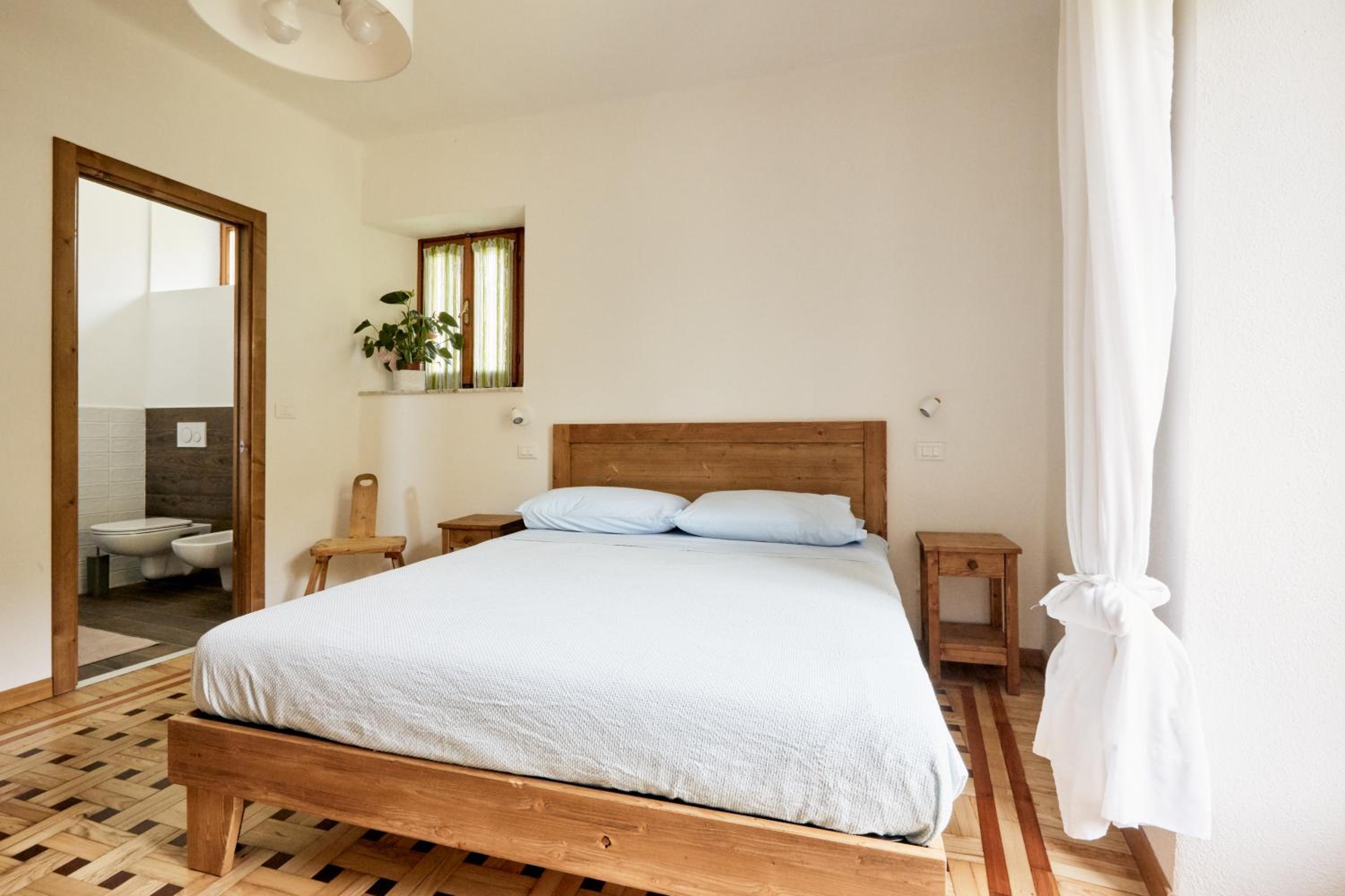 King Room with Mountain View