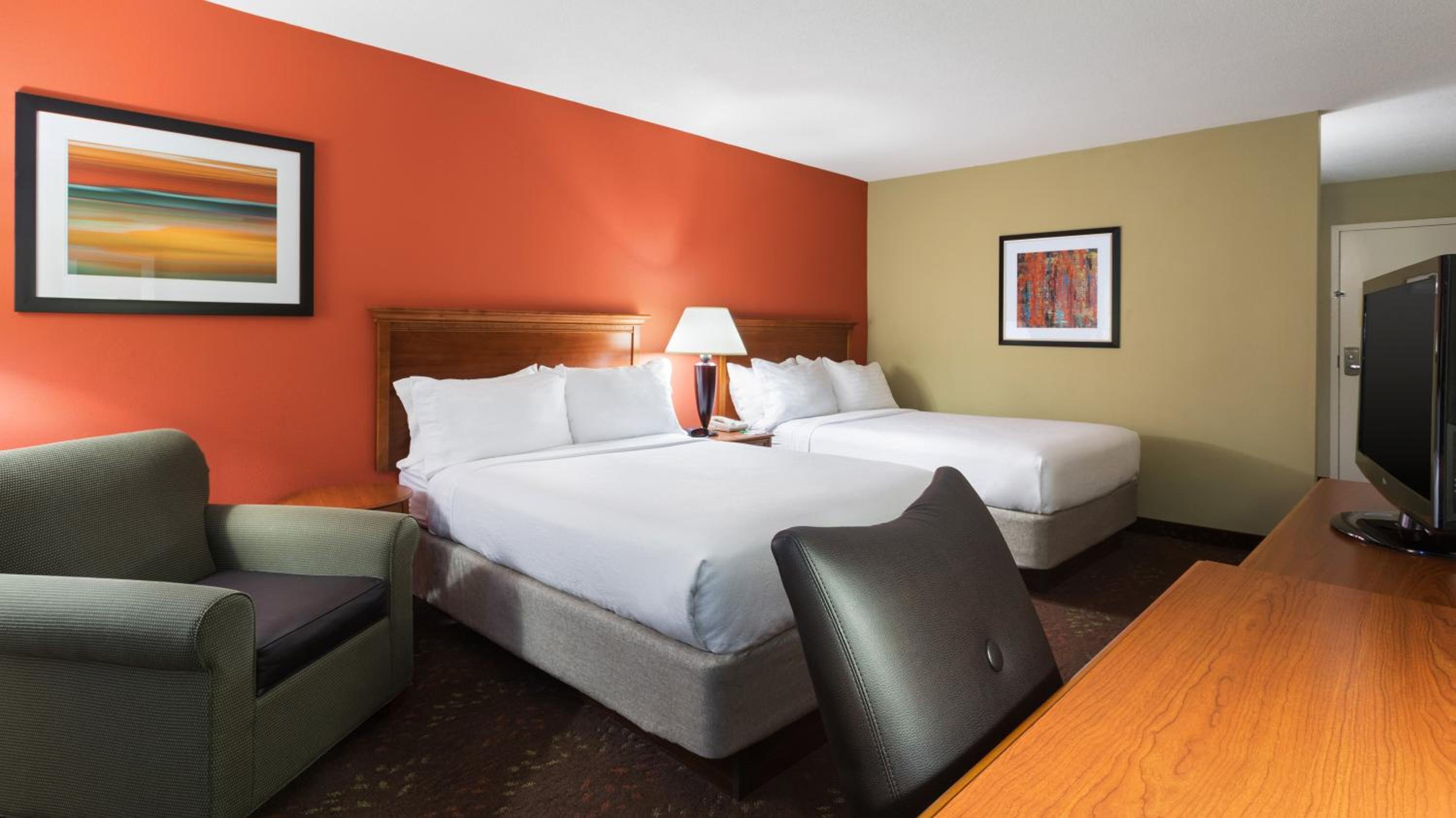 Standard Double Room with Two Double Beds - Photo 3