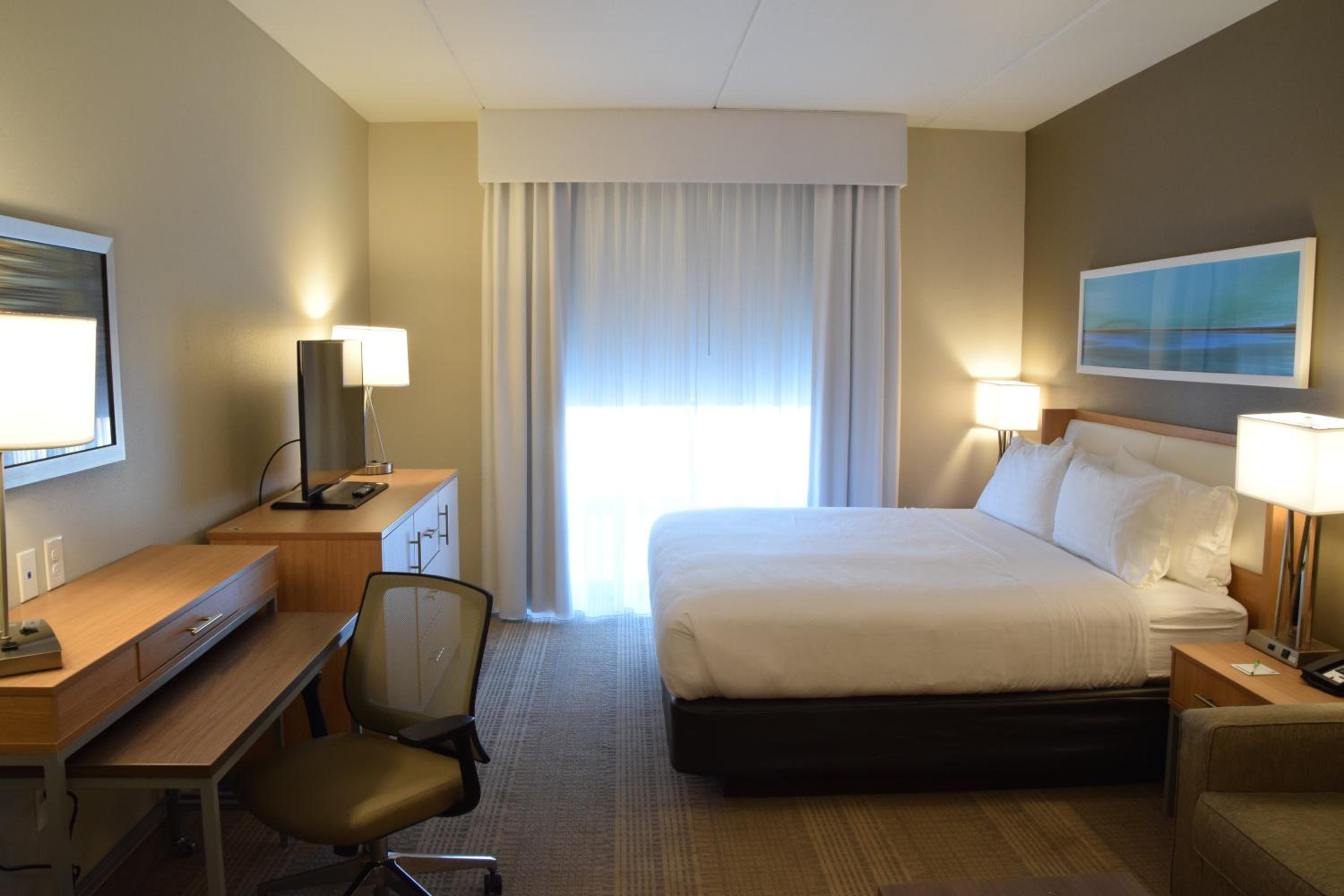 Standard King Room