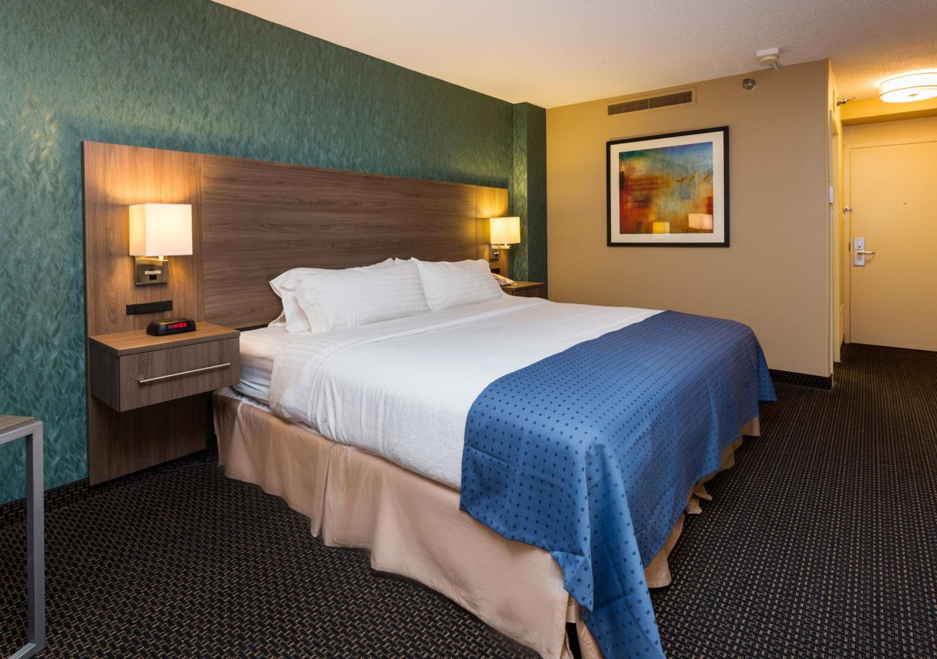 Standard King Room - Photo 2