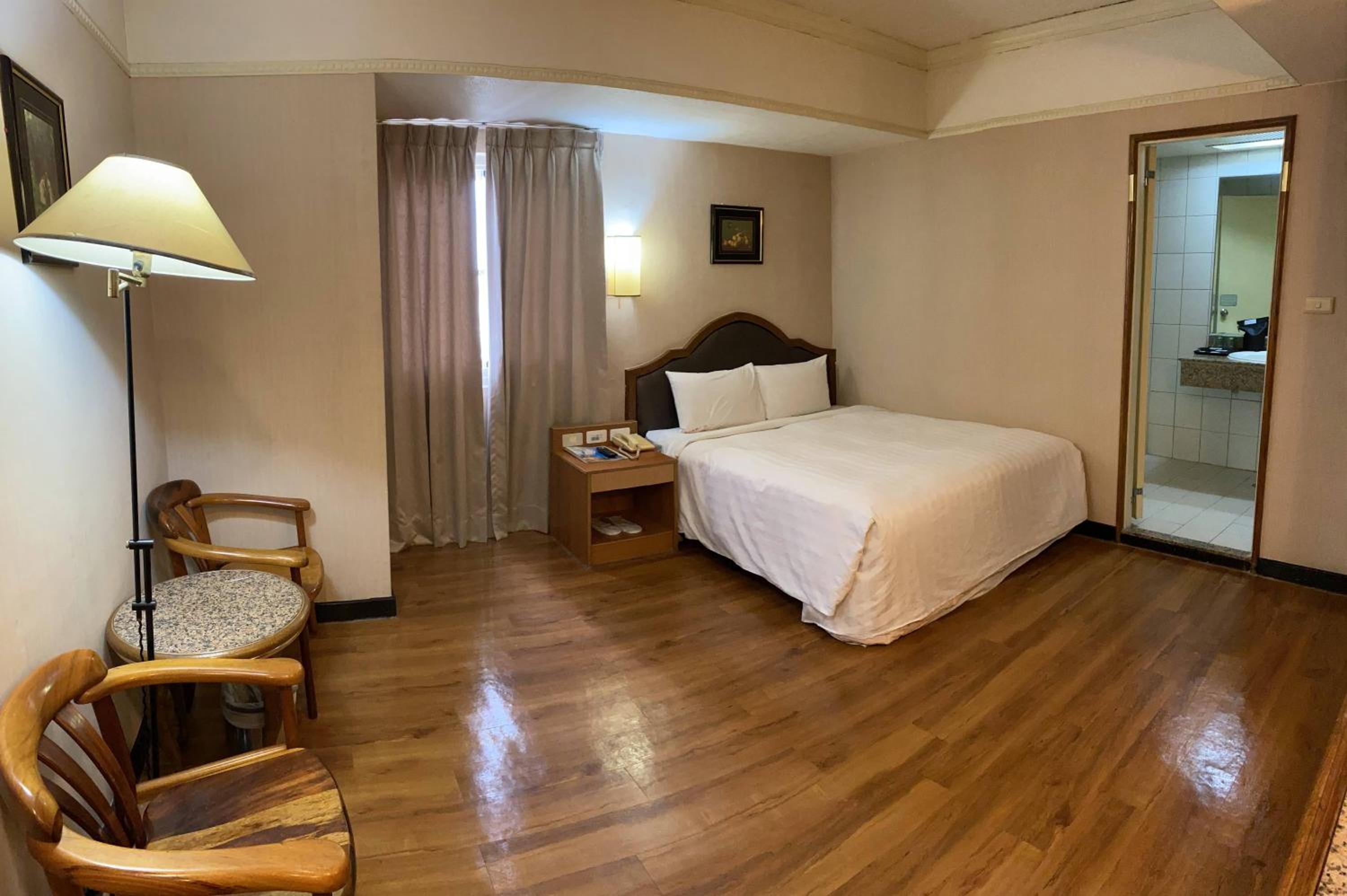 Double Room - No Parking