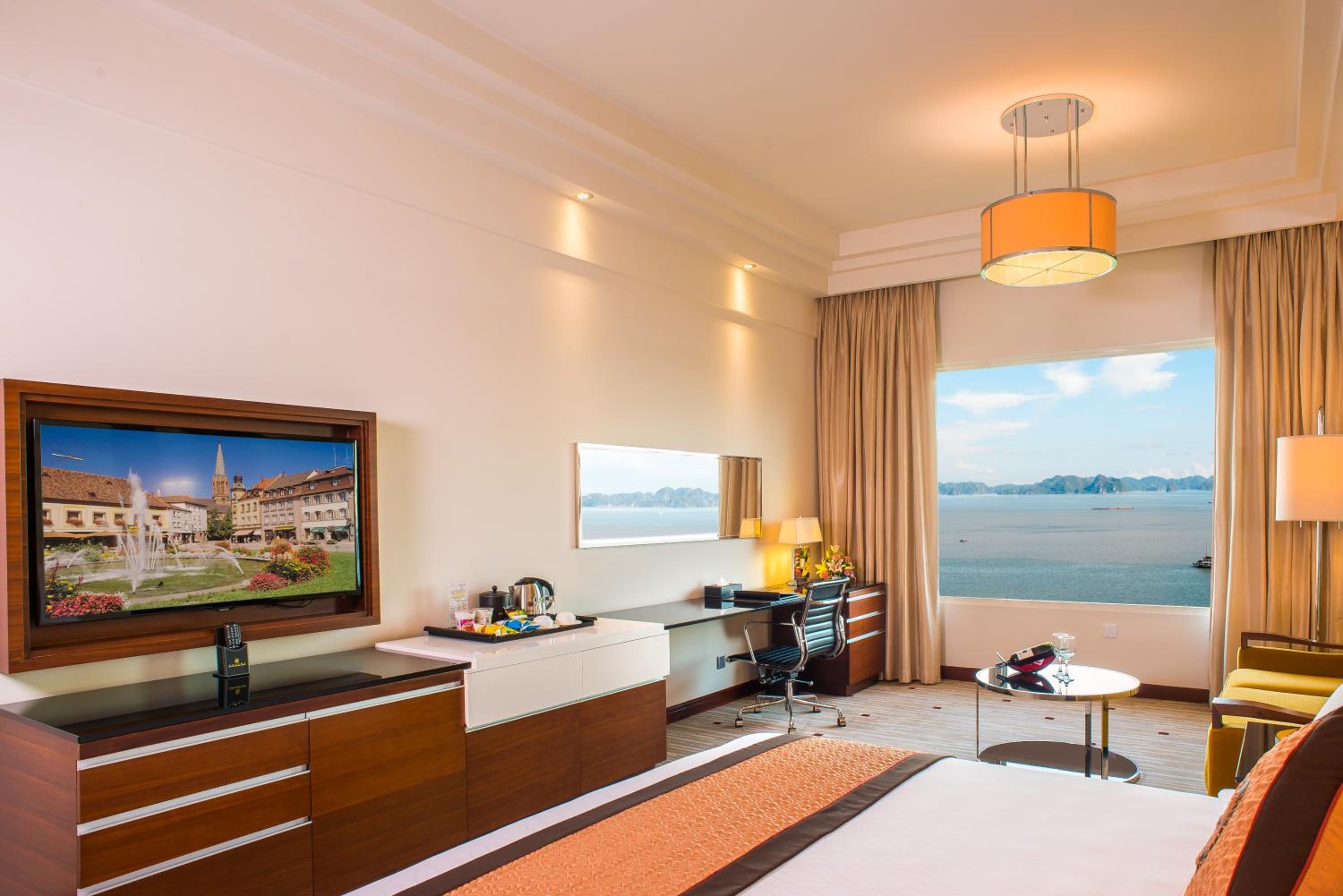 Deluxe Double Room with Sea View photo 2