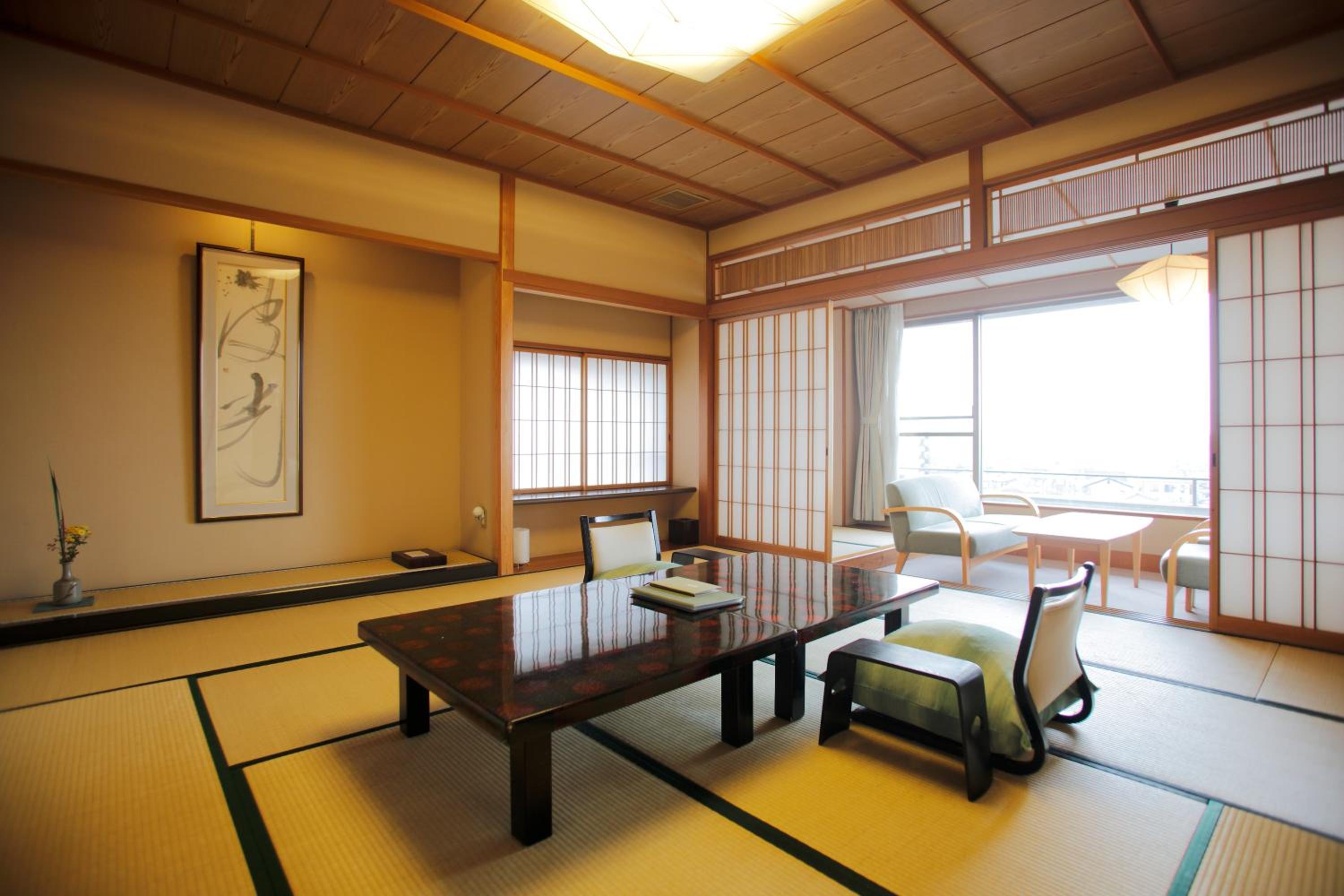 Deluxe Japanese Western Style Room - Non-Smoking photo 2