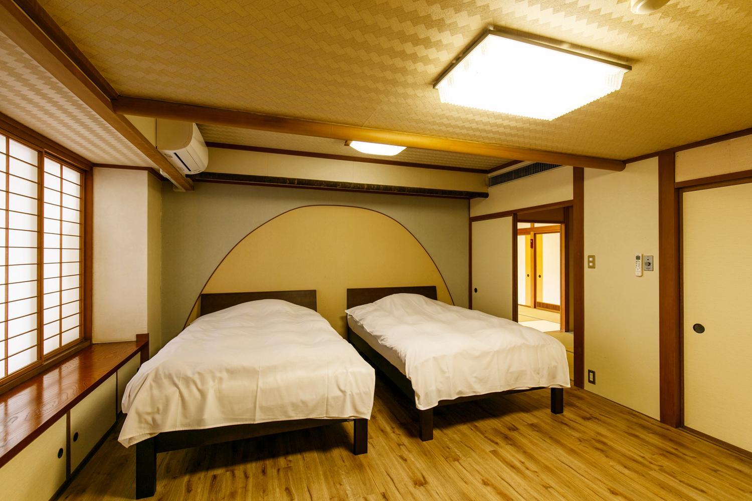Deluxe Japanese Western Style Room - Non-Smoking photo 1