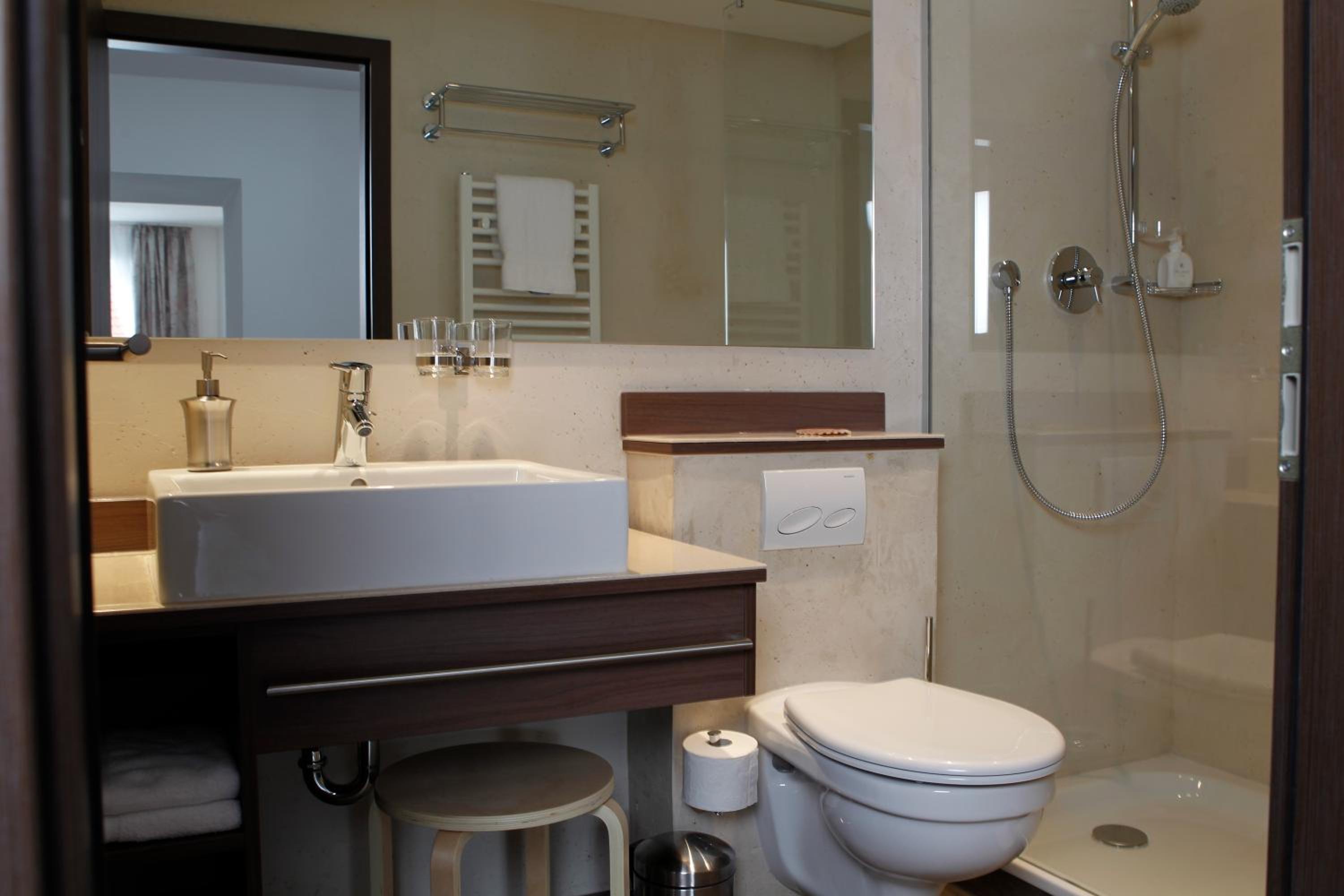 Single Room photo 3