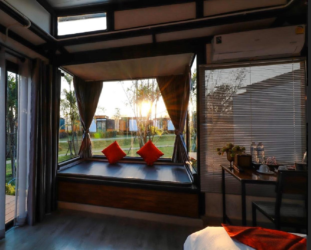 Deluxe Room - Photo 5