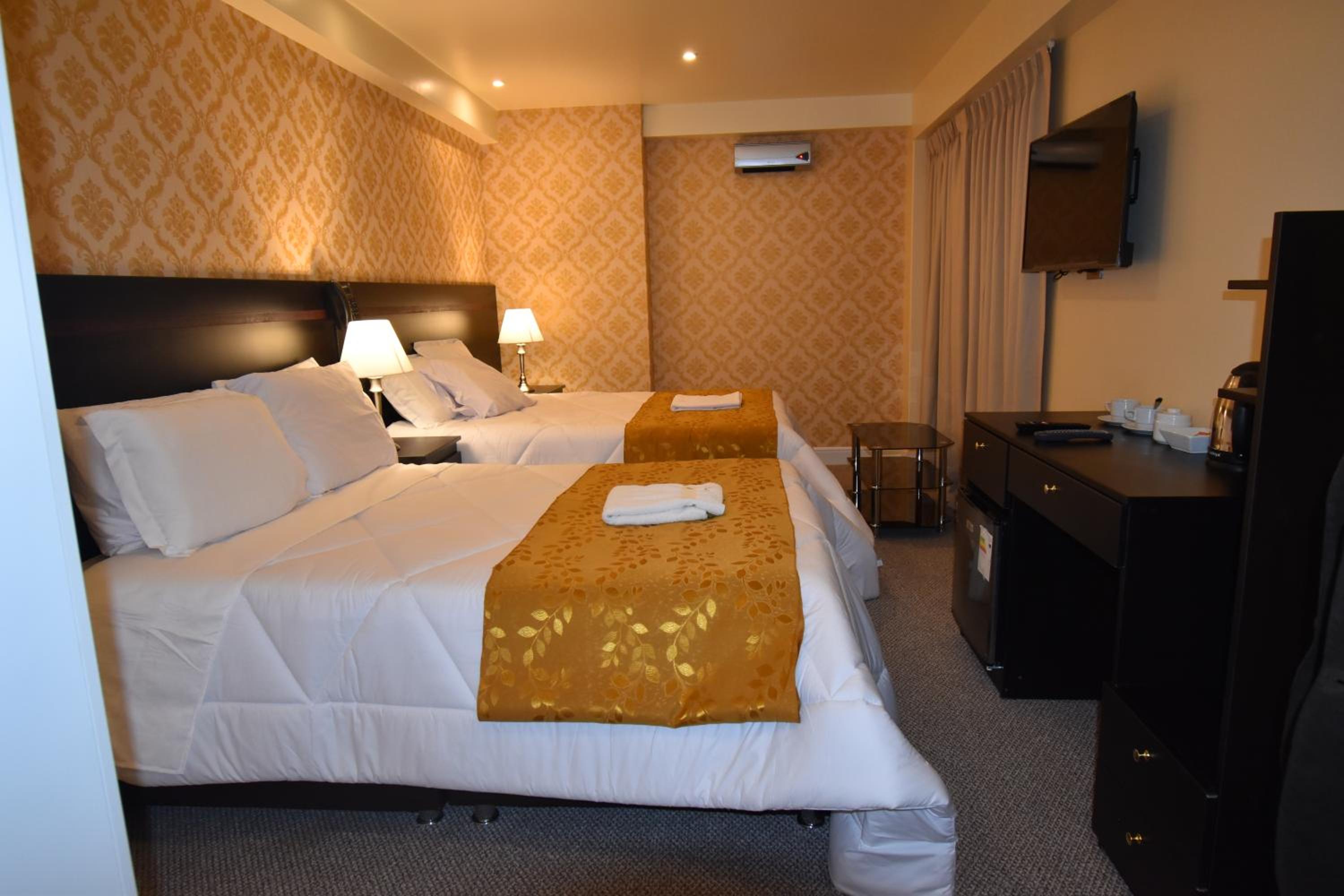 Deluxe Twin Room with Two Double Beds