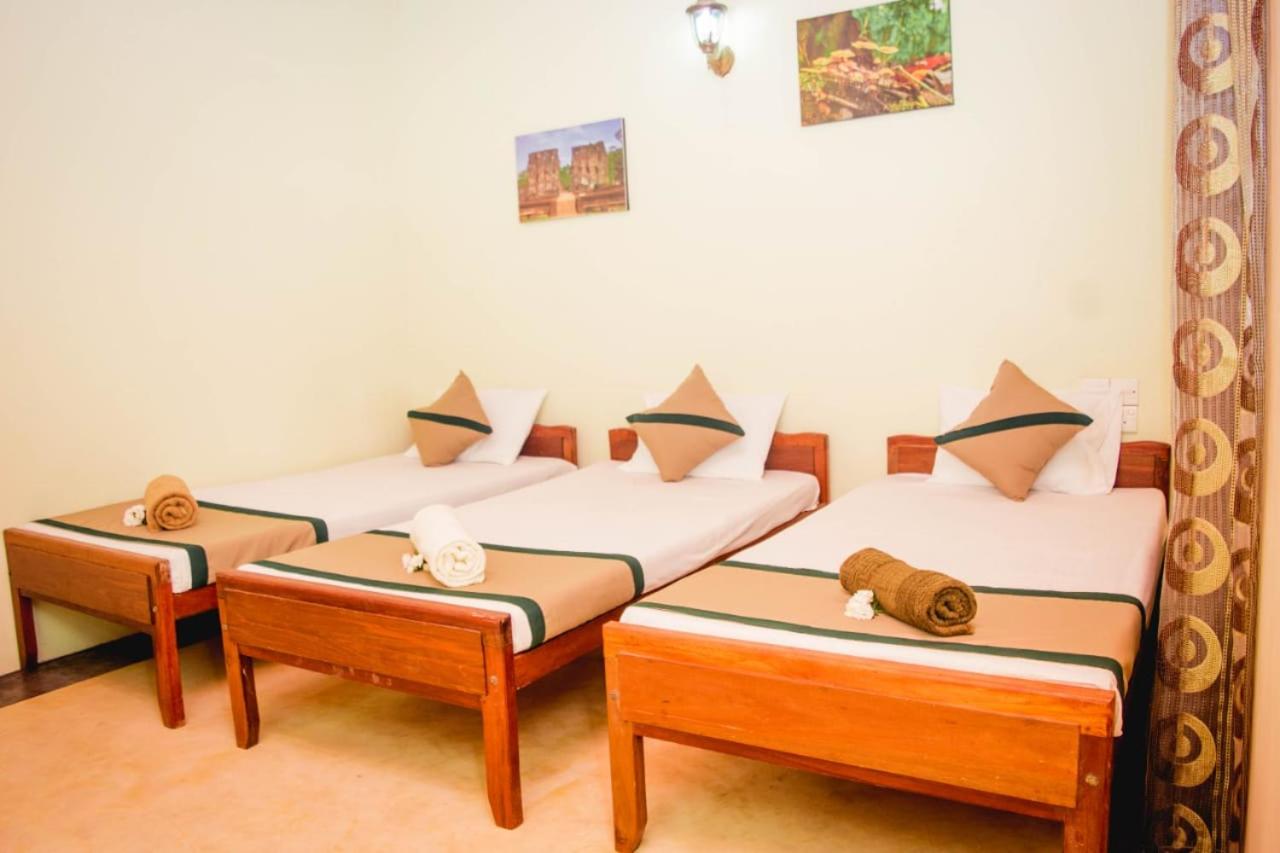 Budget Triple Room photo 2