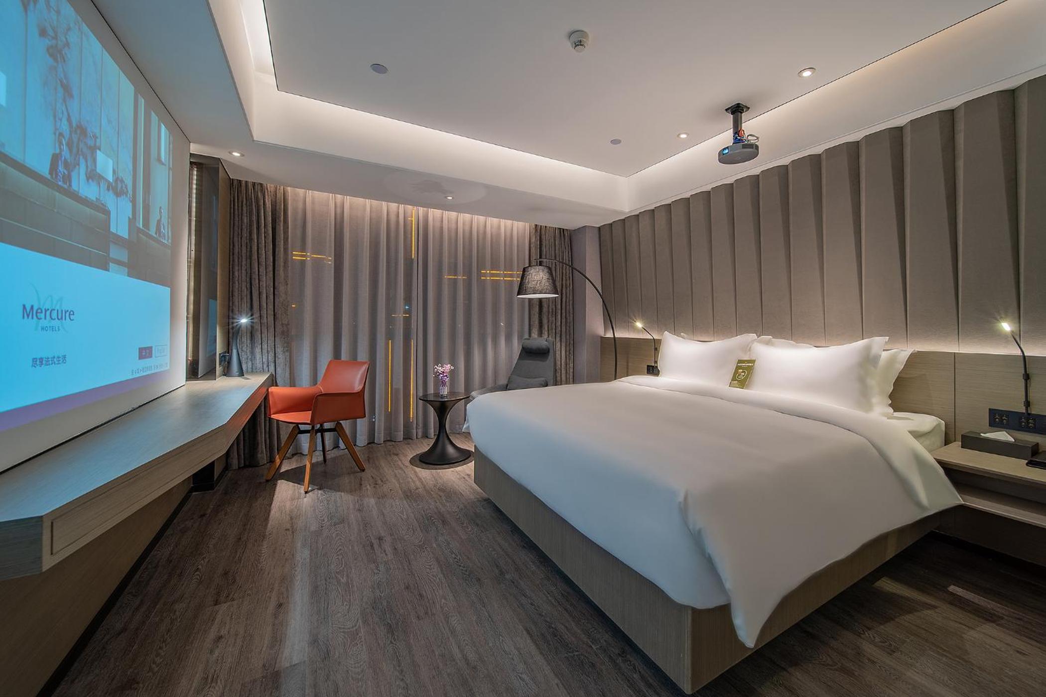 Standard King Room