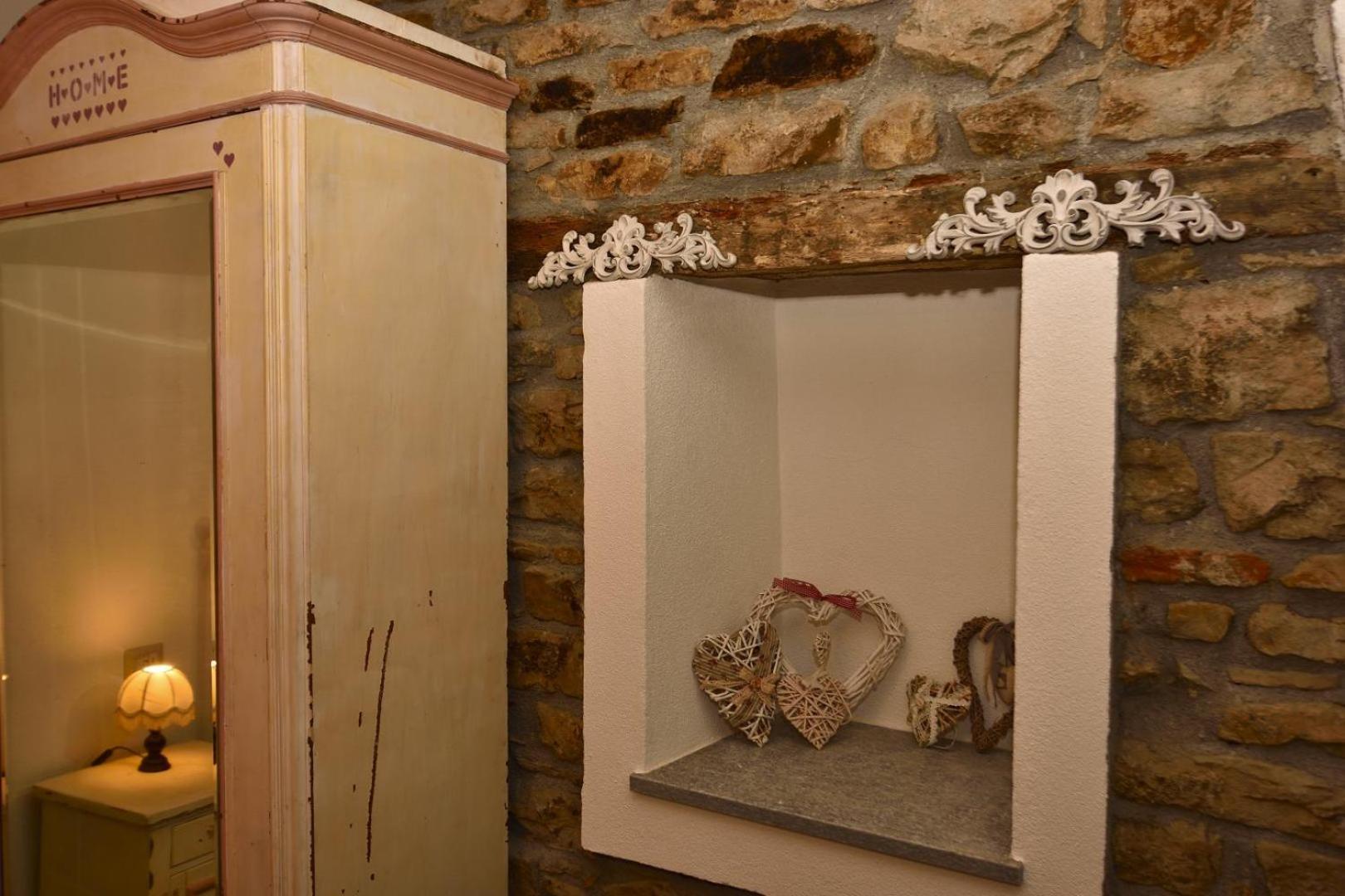 Large Double Room - Photo 15