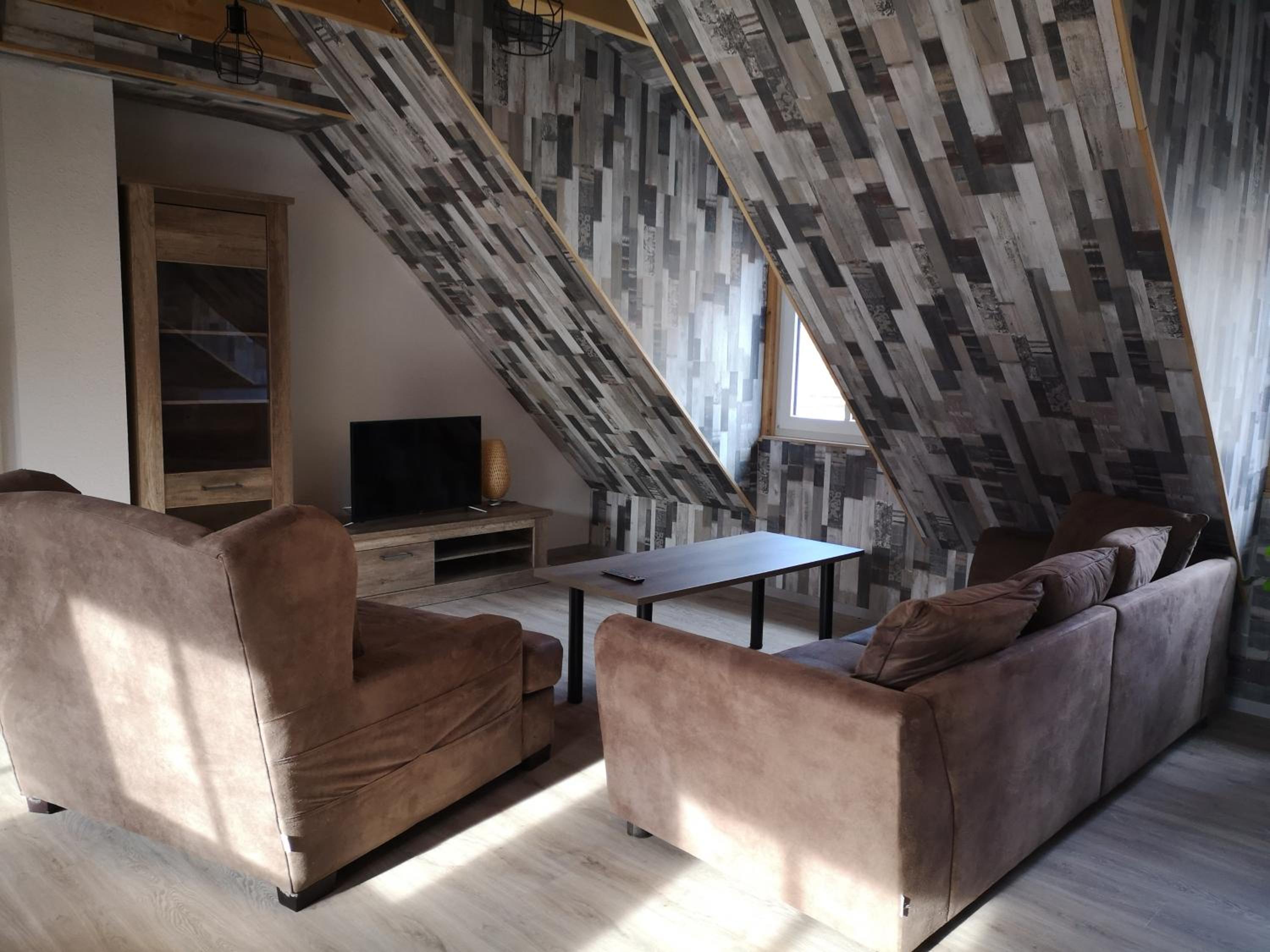 Two-Bedroom Apartment - Photo 3