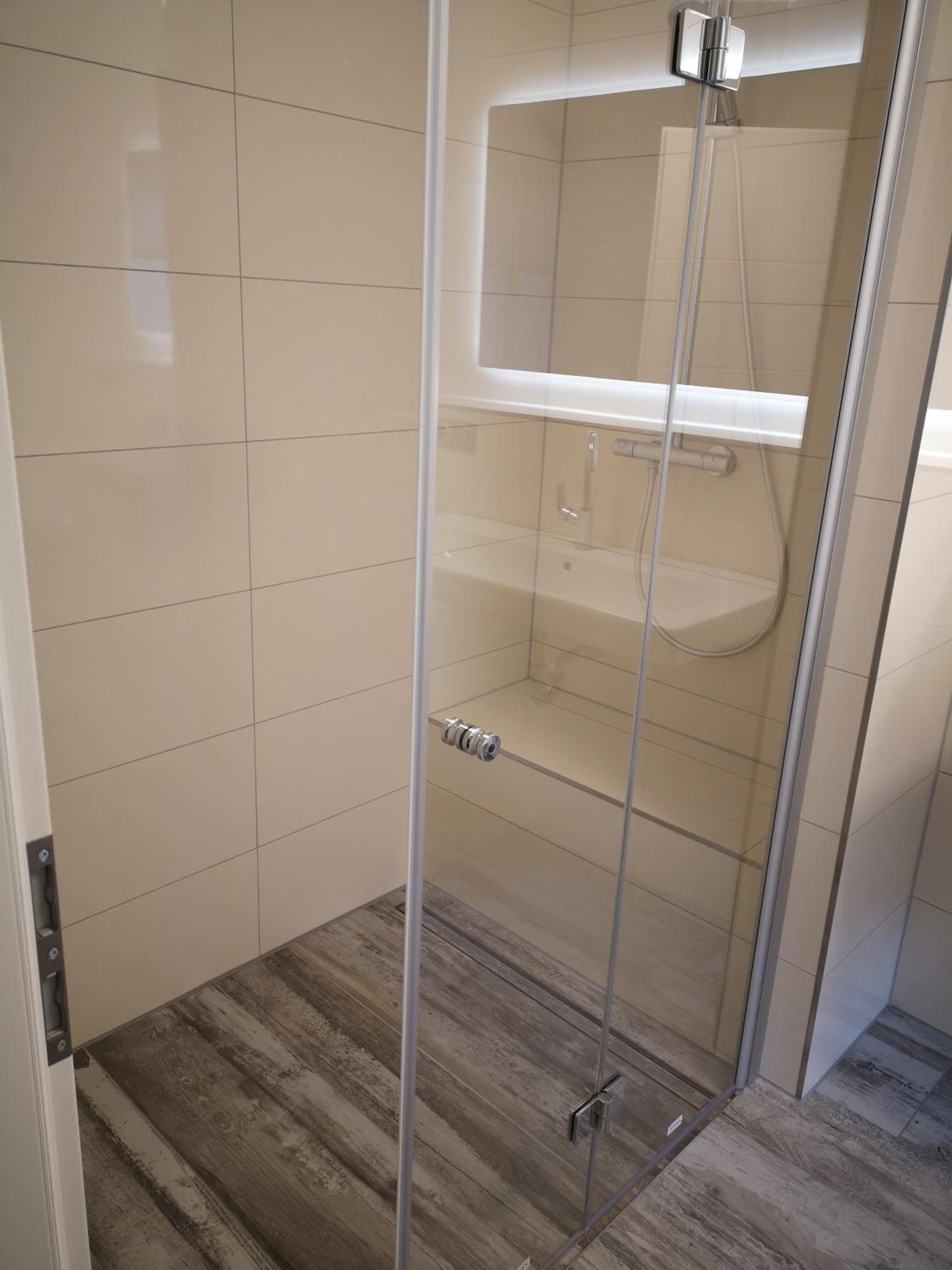 Two-Bedroom Apartment - Photo 10