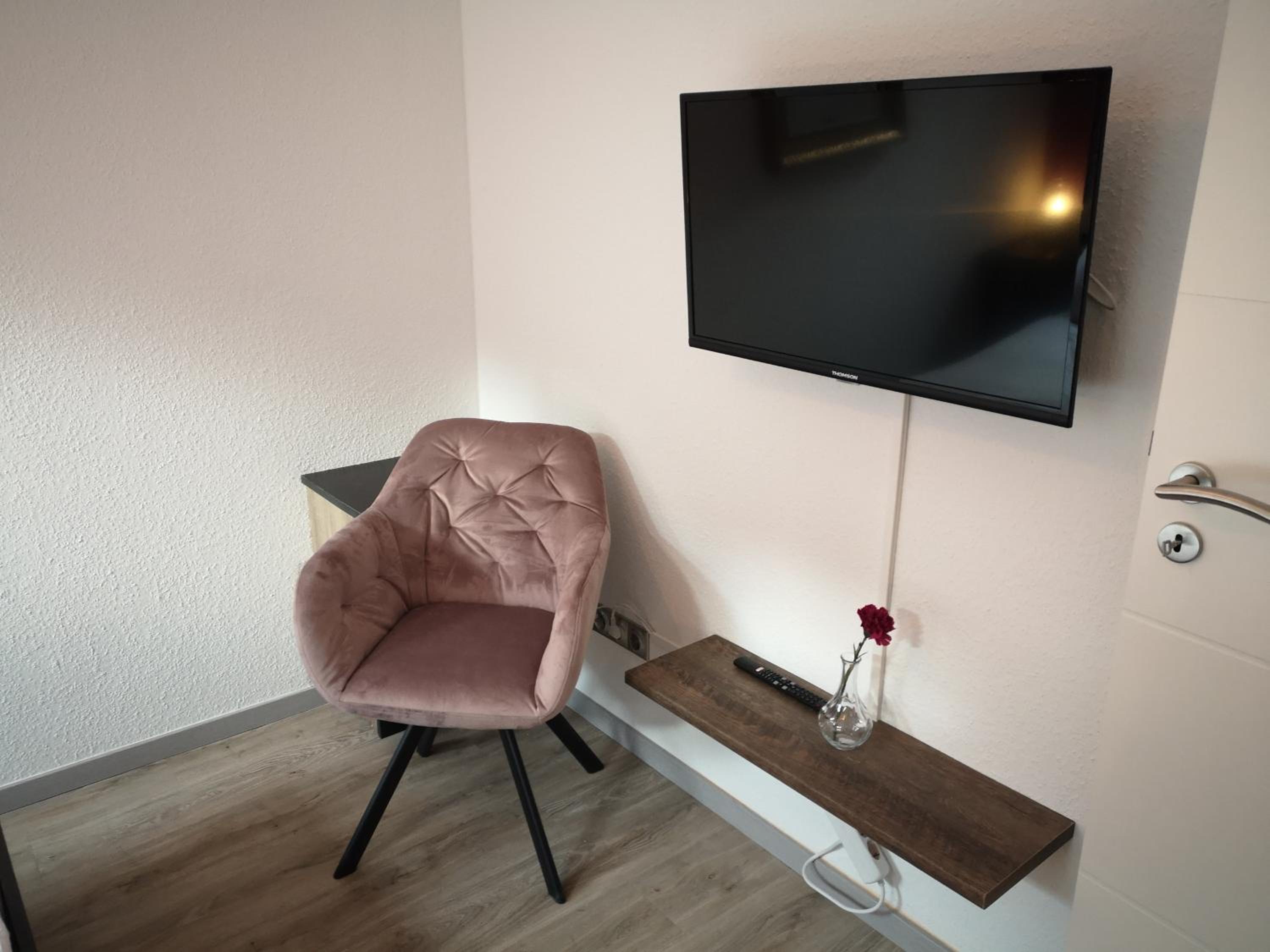 Two-Bedroom Apartment - Photo 15