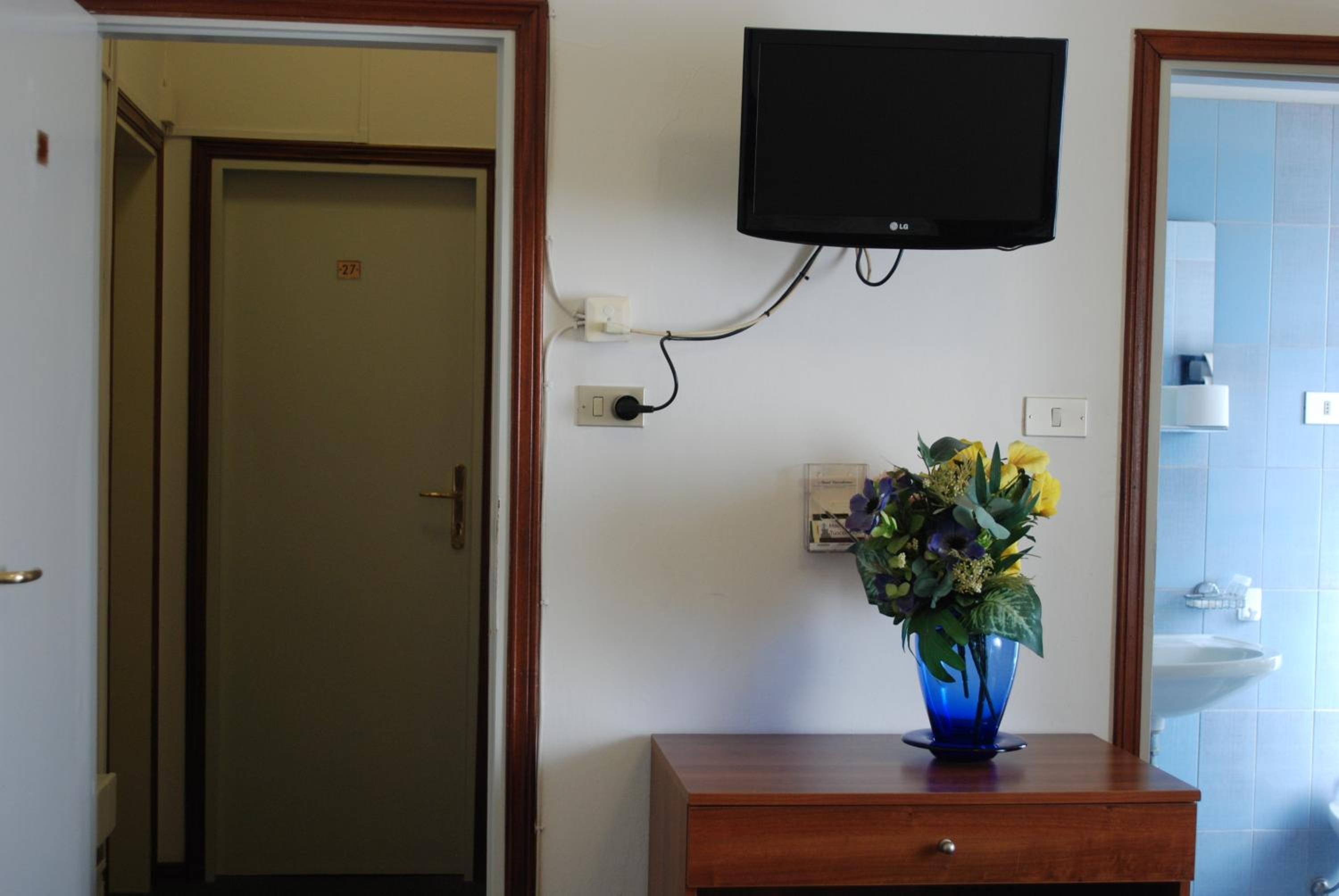 Triple Room - Photo 2