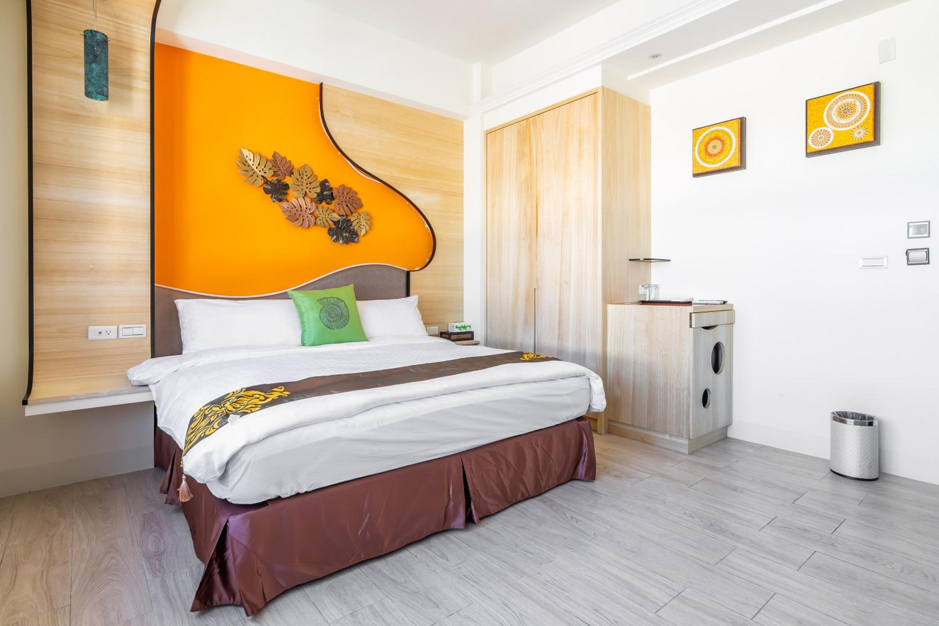 Superior Double Room with Balcony - Photo 9