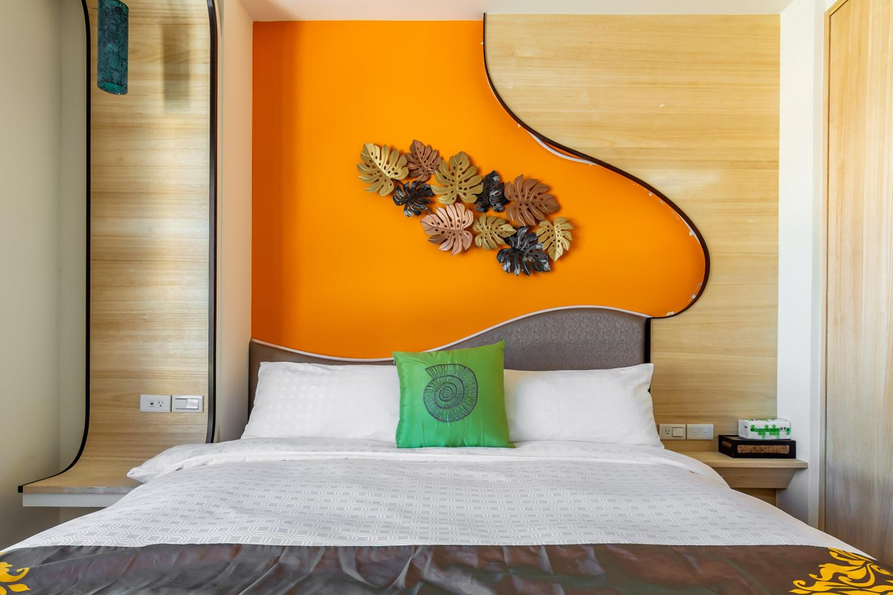 Superior Double Room with Balcony - Photo 2