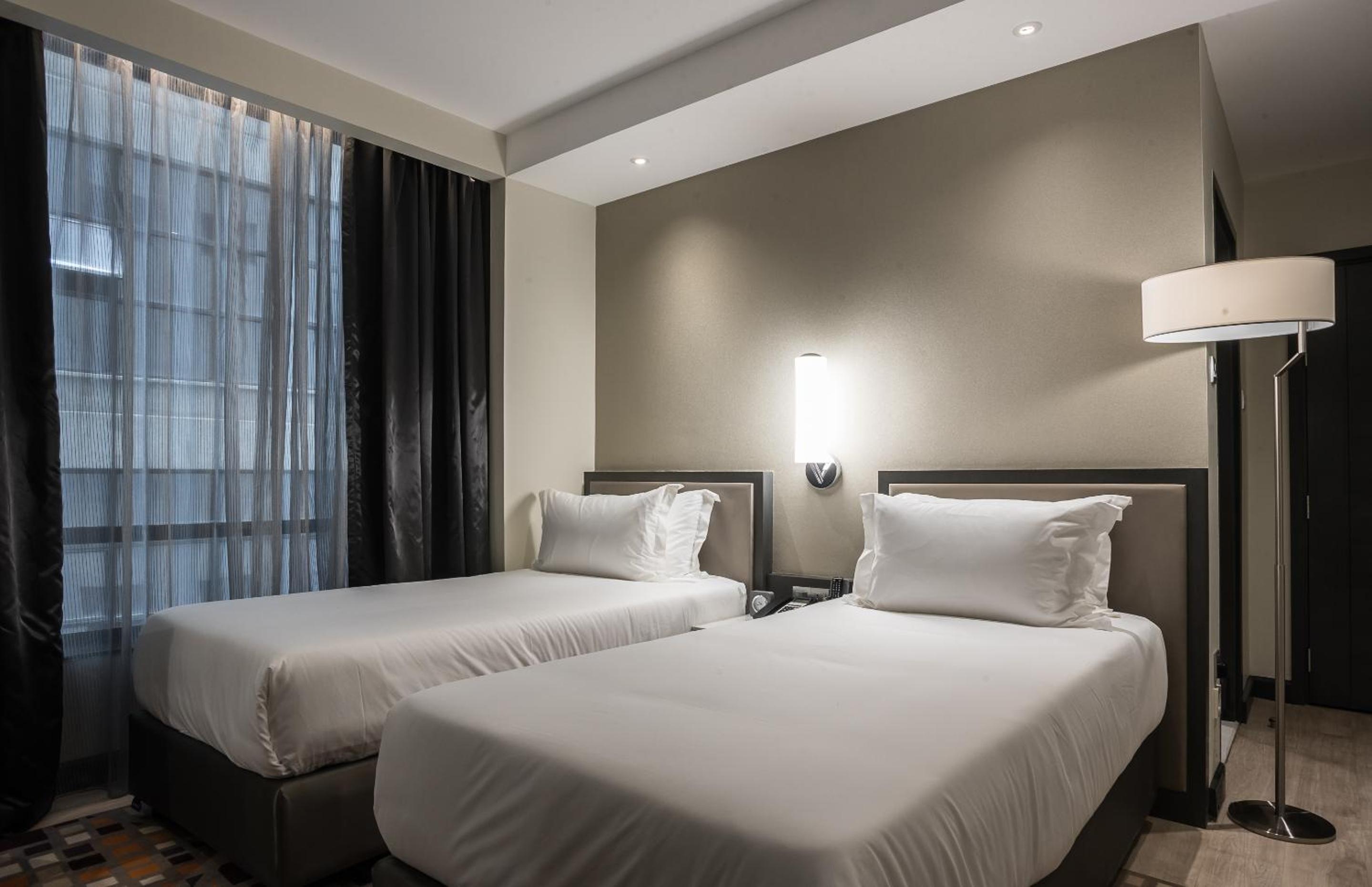 Superior Twin Room - Photo 4