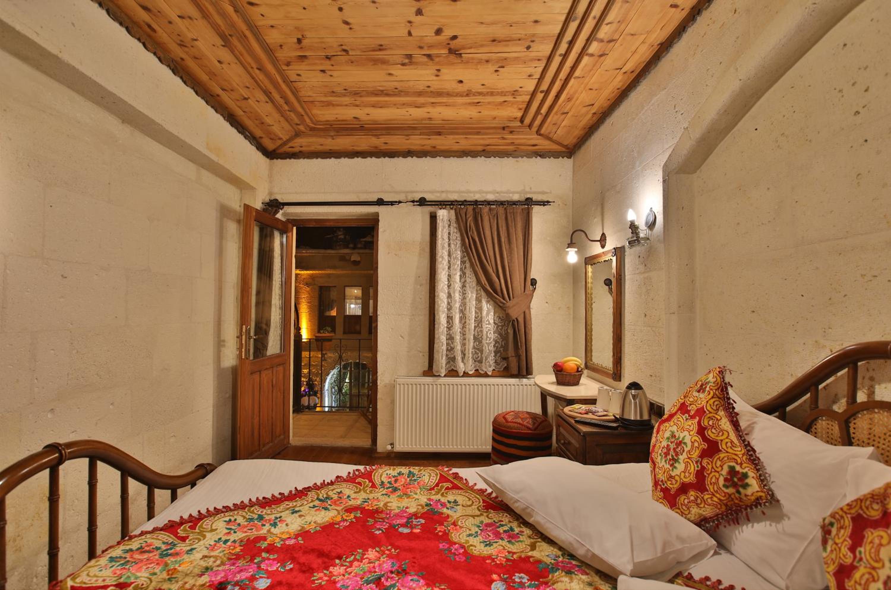 Double Room with Balcony photo 2