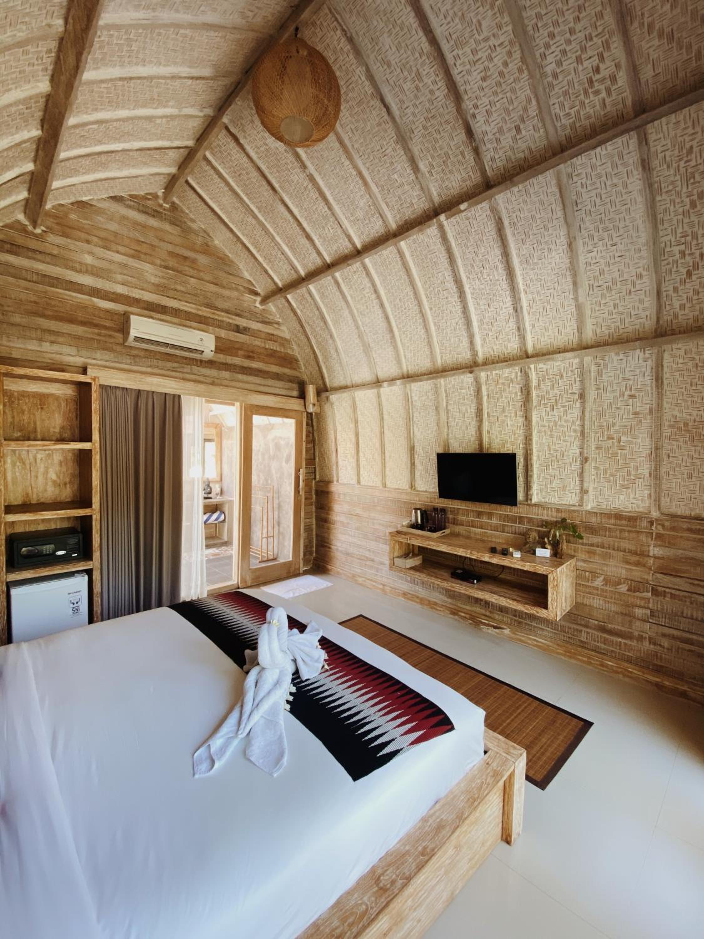 Deluxe Double Room with Bath