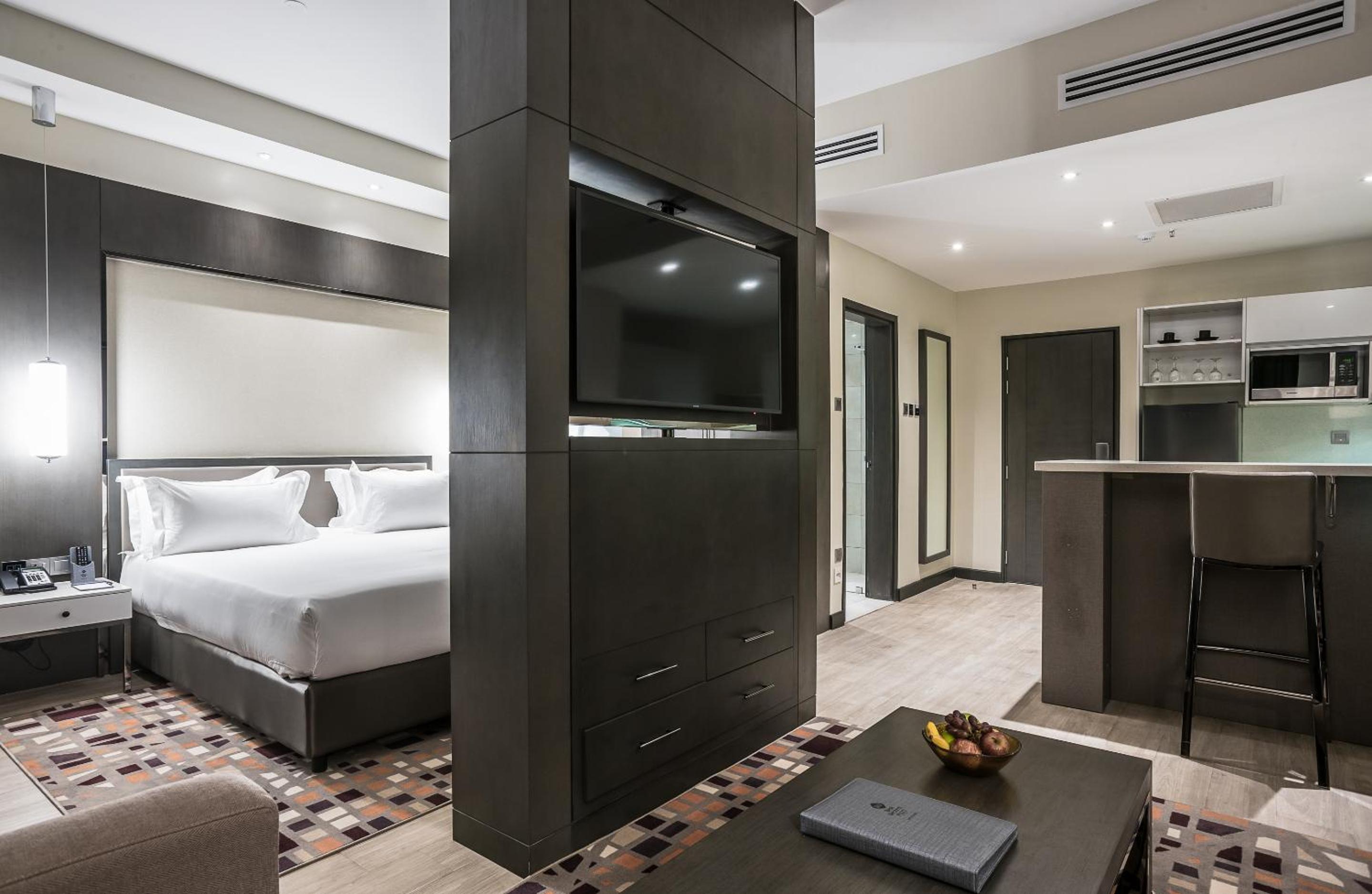 Superior King Room - Photo 6