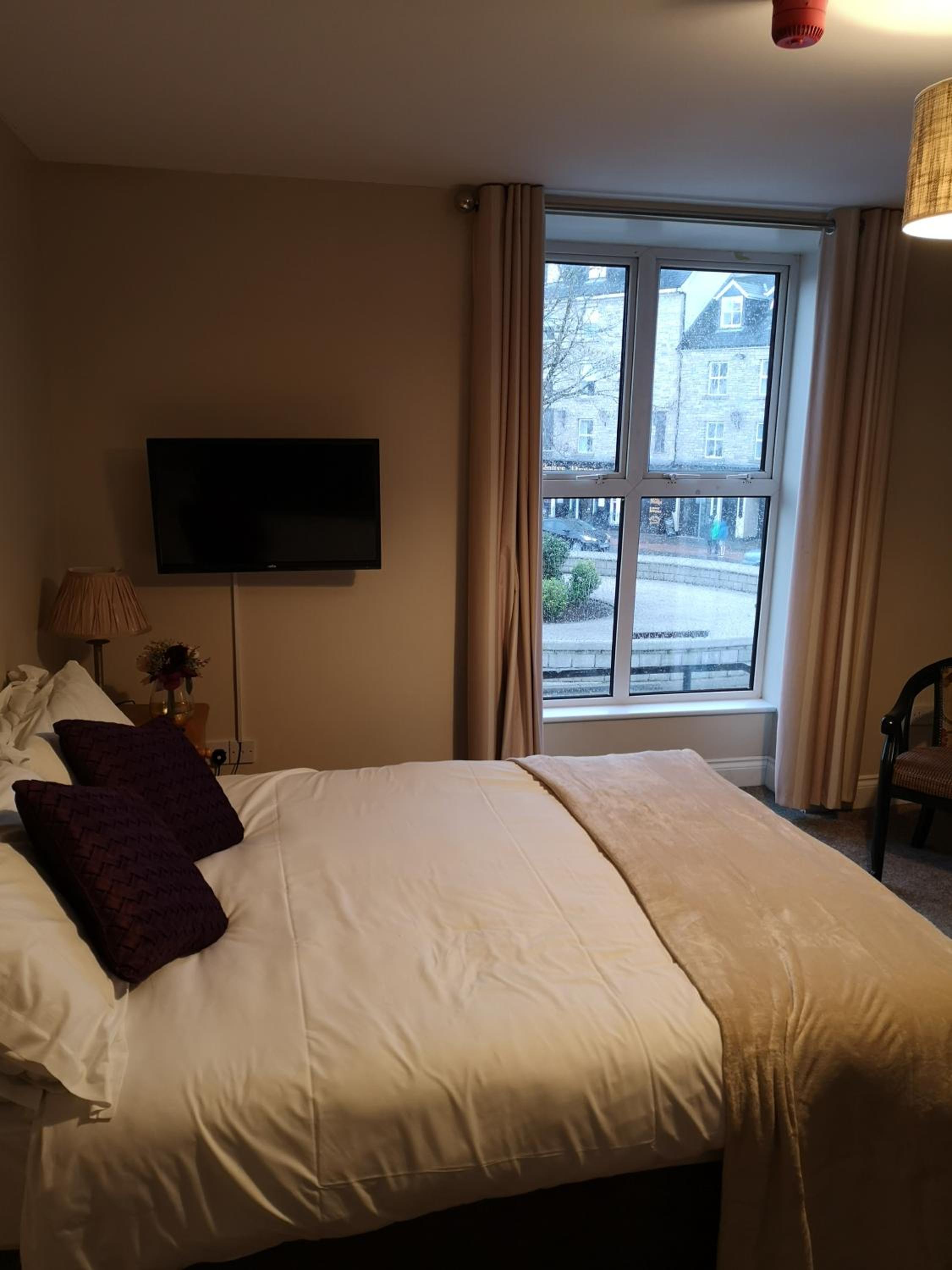 Double Room with Private Bathroom - Photo 5