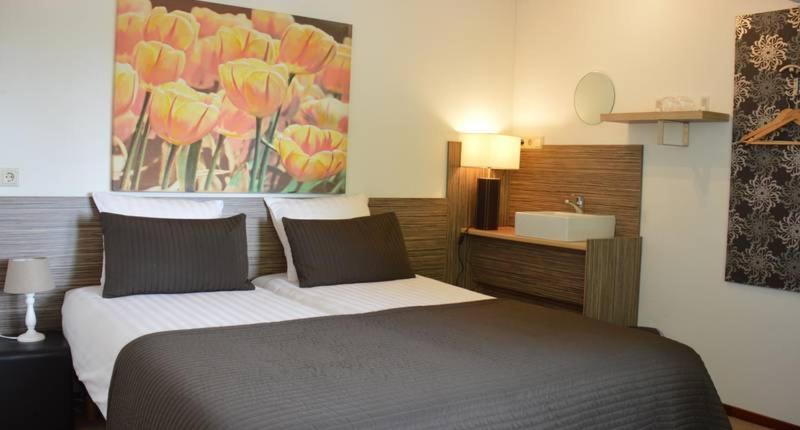 Standard Twin Room photo 3