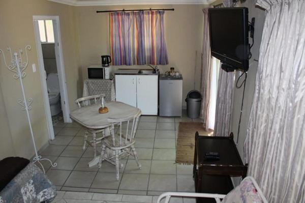 Deluxe Double or Twin Room with River View - Photo 2