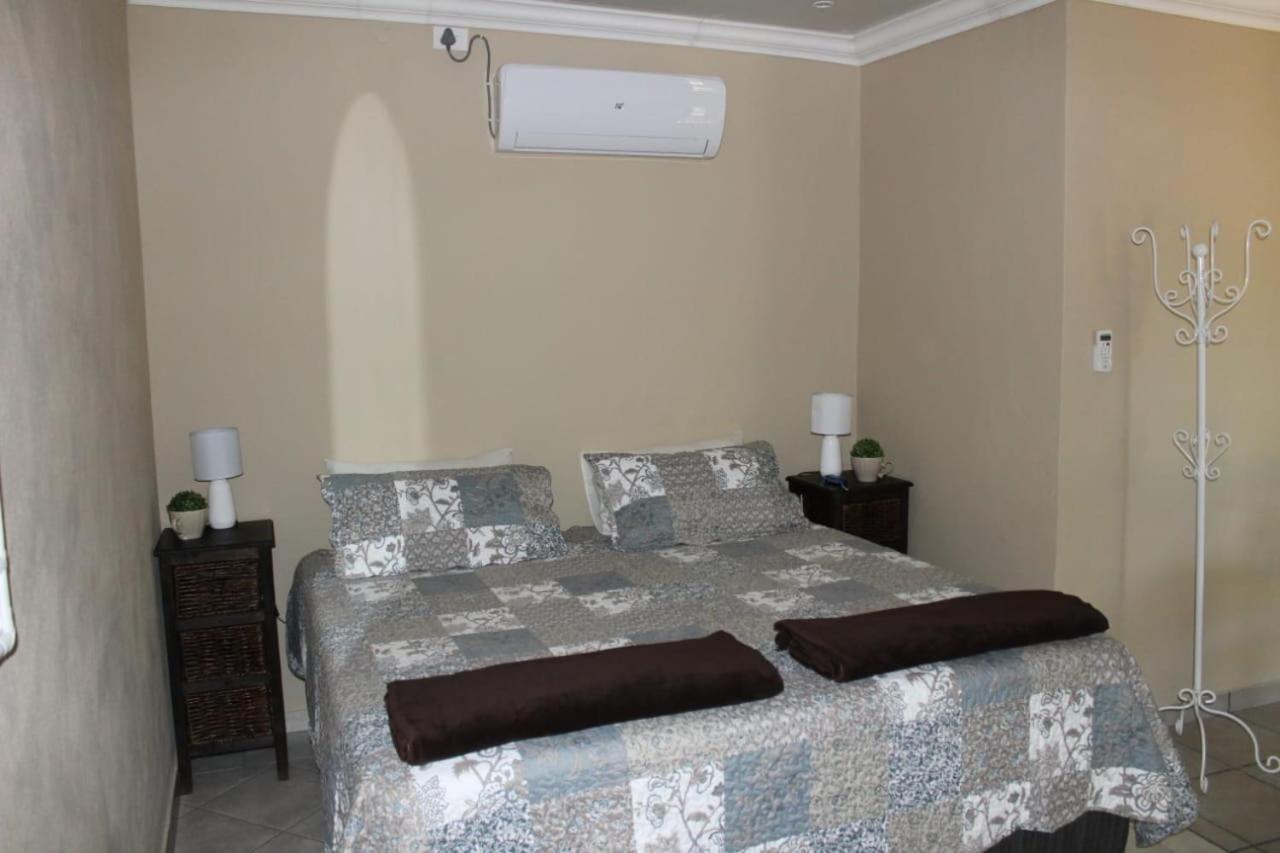 Deluxe Double or Twin Room with River View - Photo 1