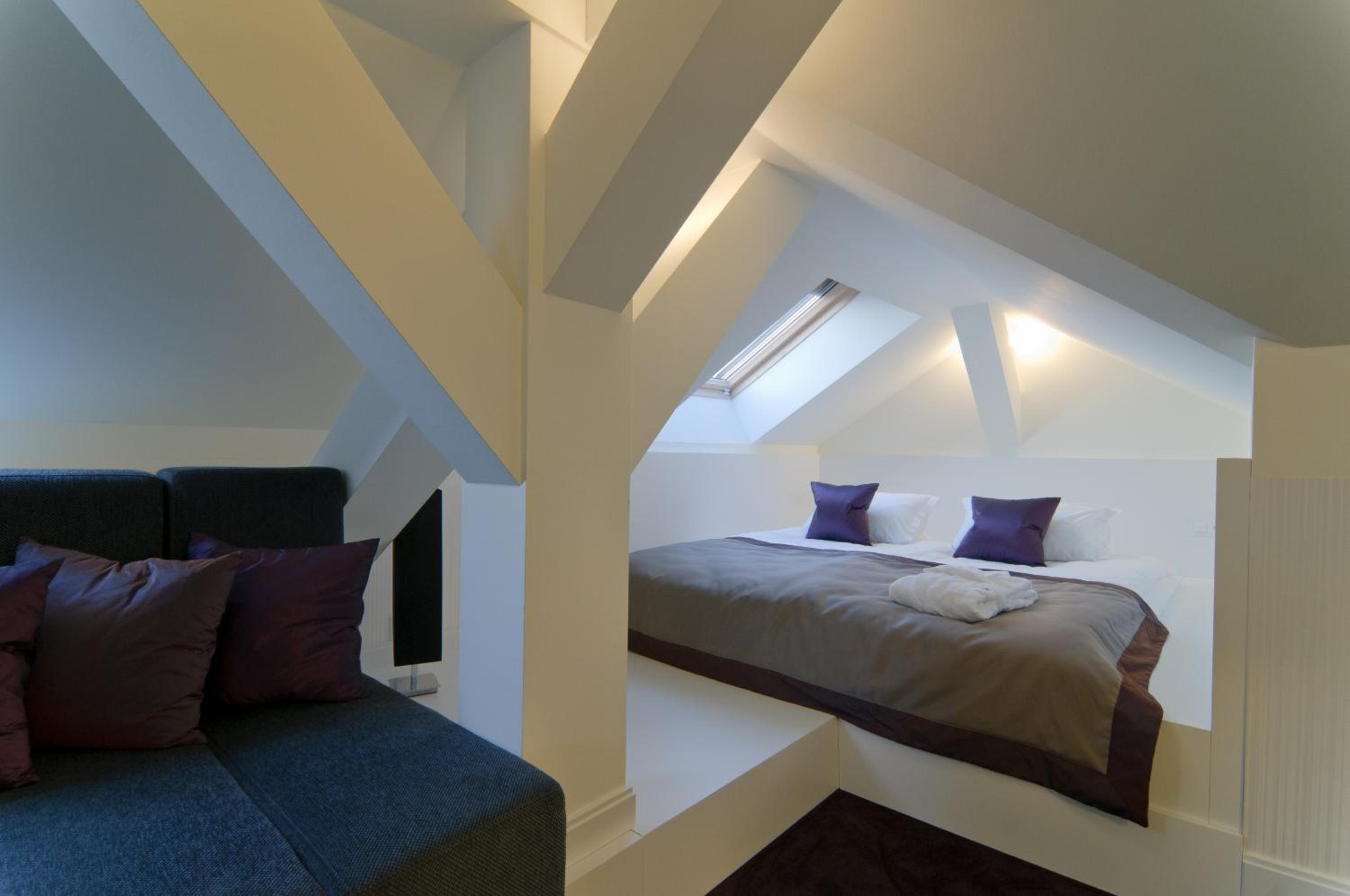 Double Room (1 Adult) - Photo 2
