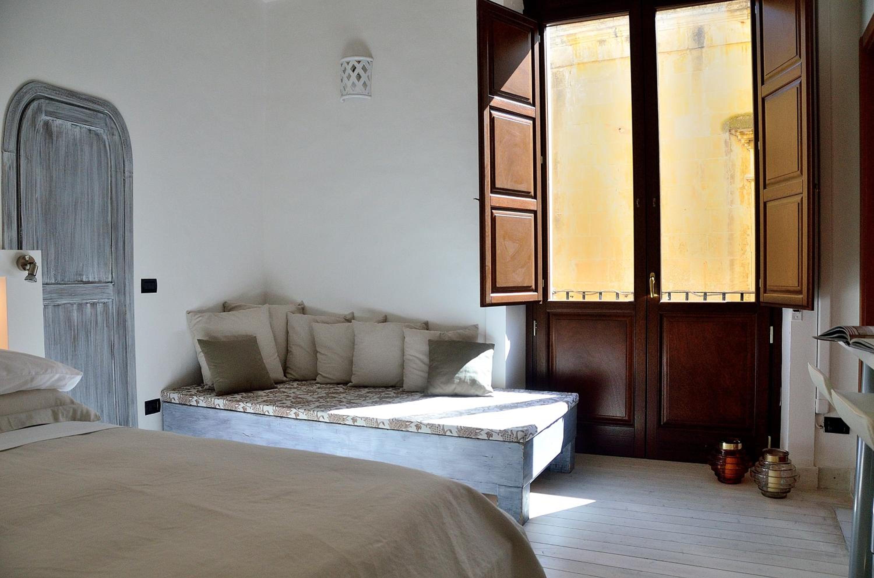 Junior Suite with Balcony photo 3