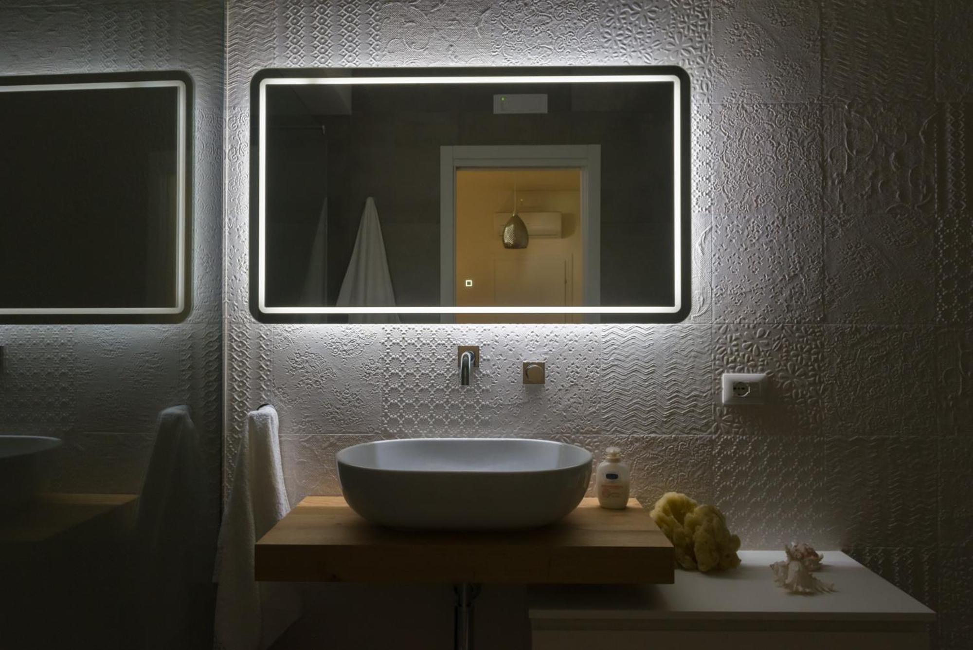 Two-Bedroom Apartment - Photo 29