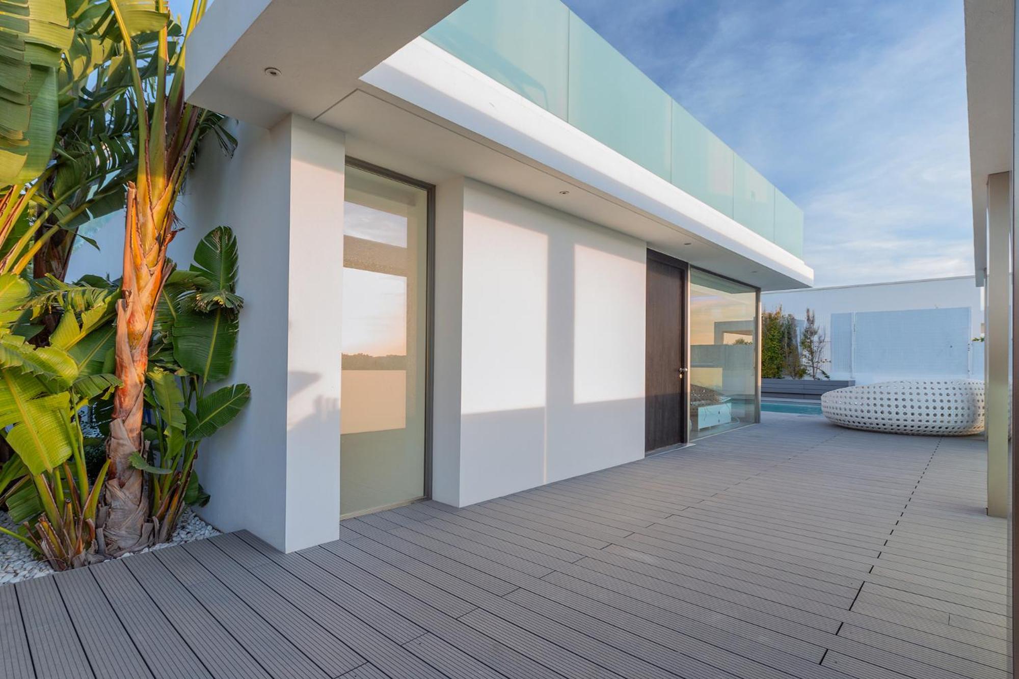 Villa photo 3
