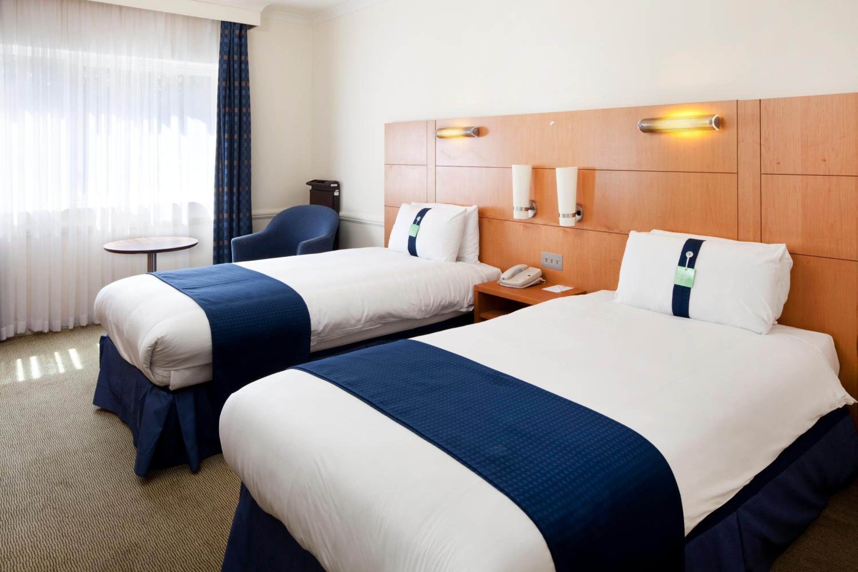 Standard Room with Two Single Beds - Photo 3