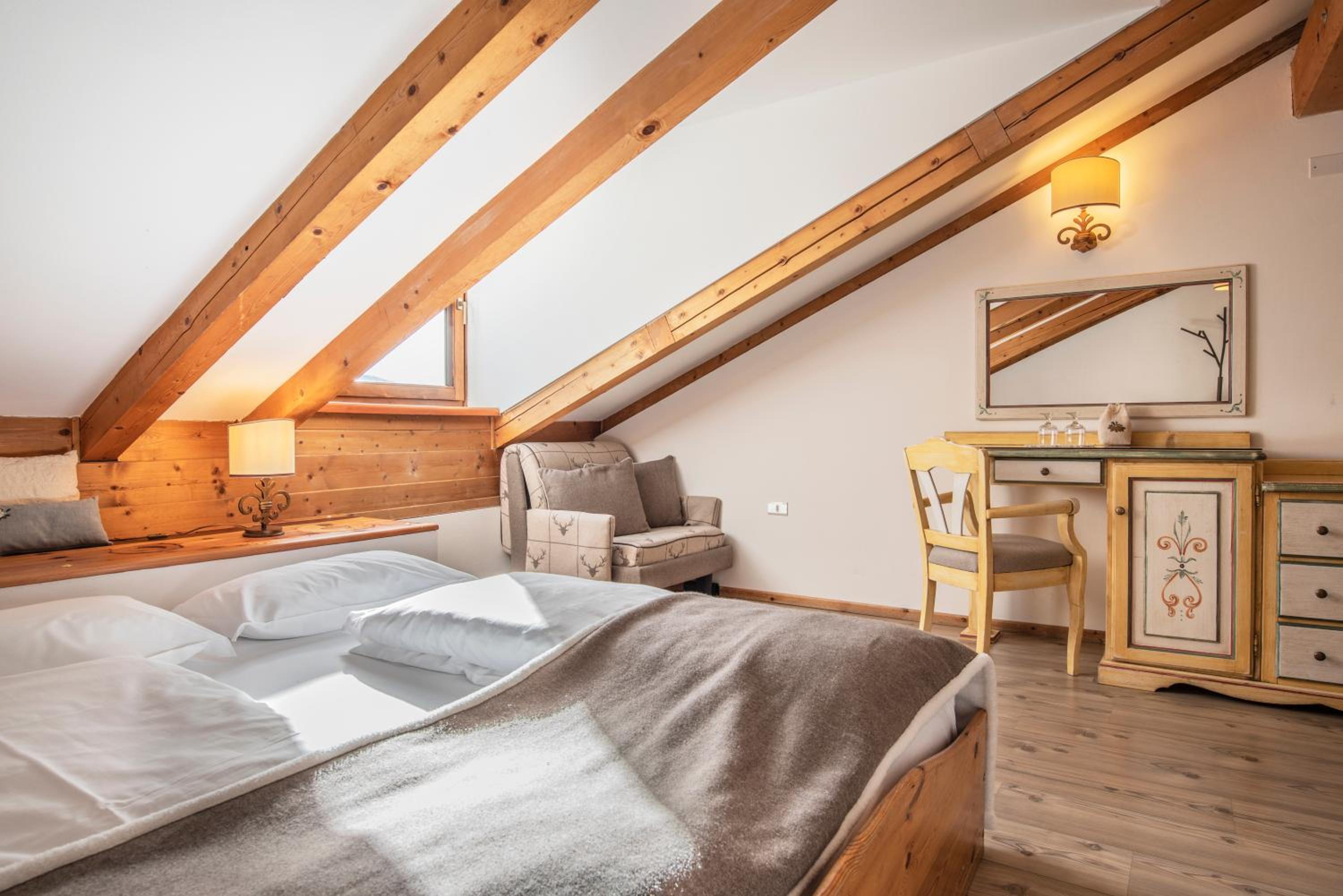 Double Room - Attic photo 1