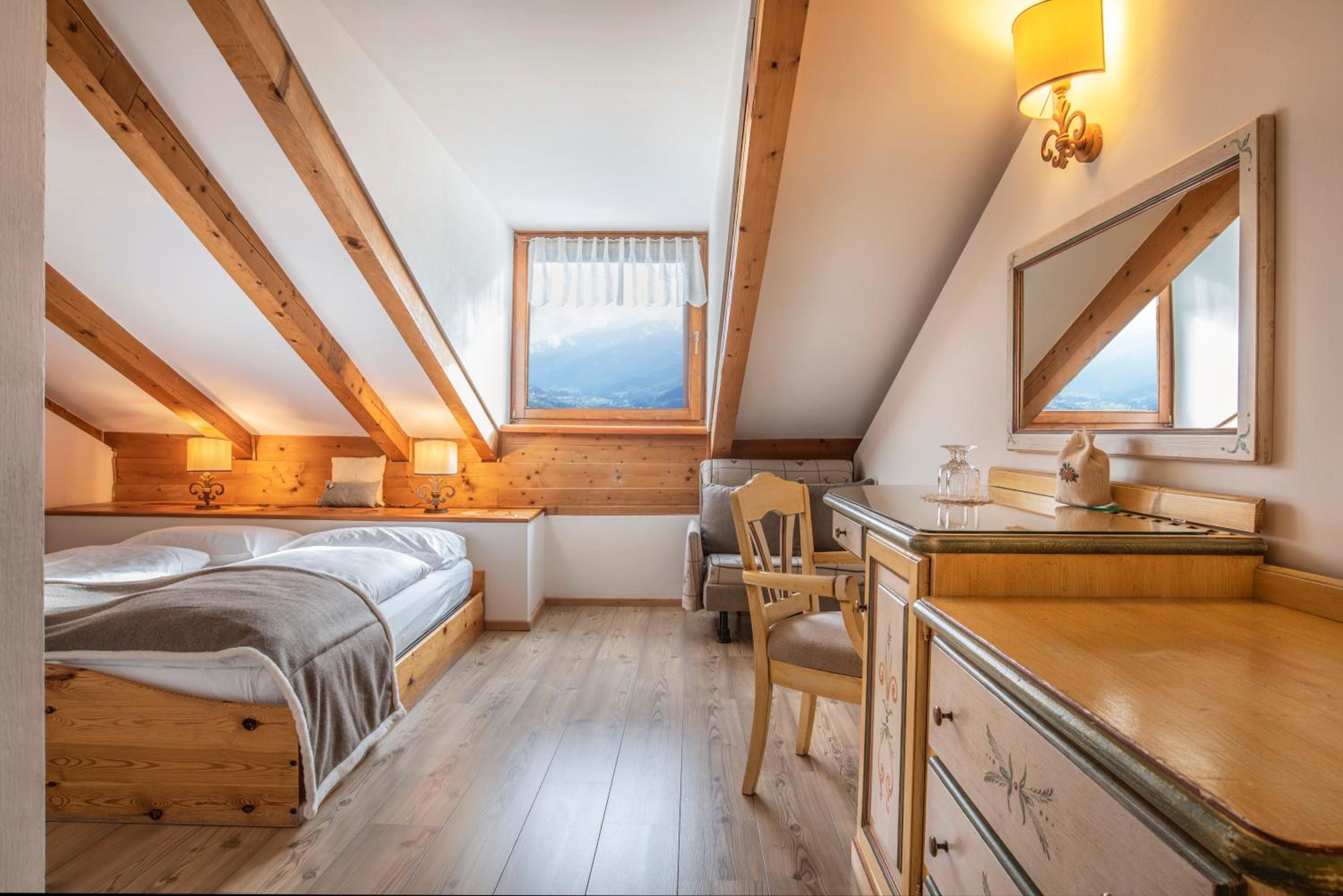 Double Room - Attic photo 3