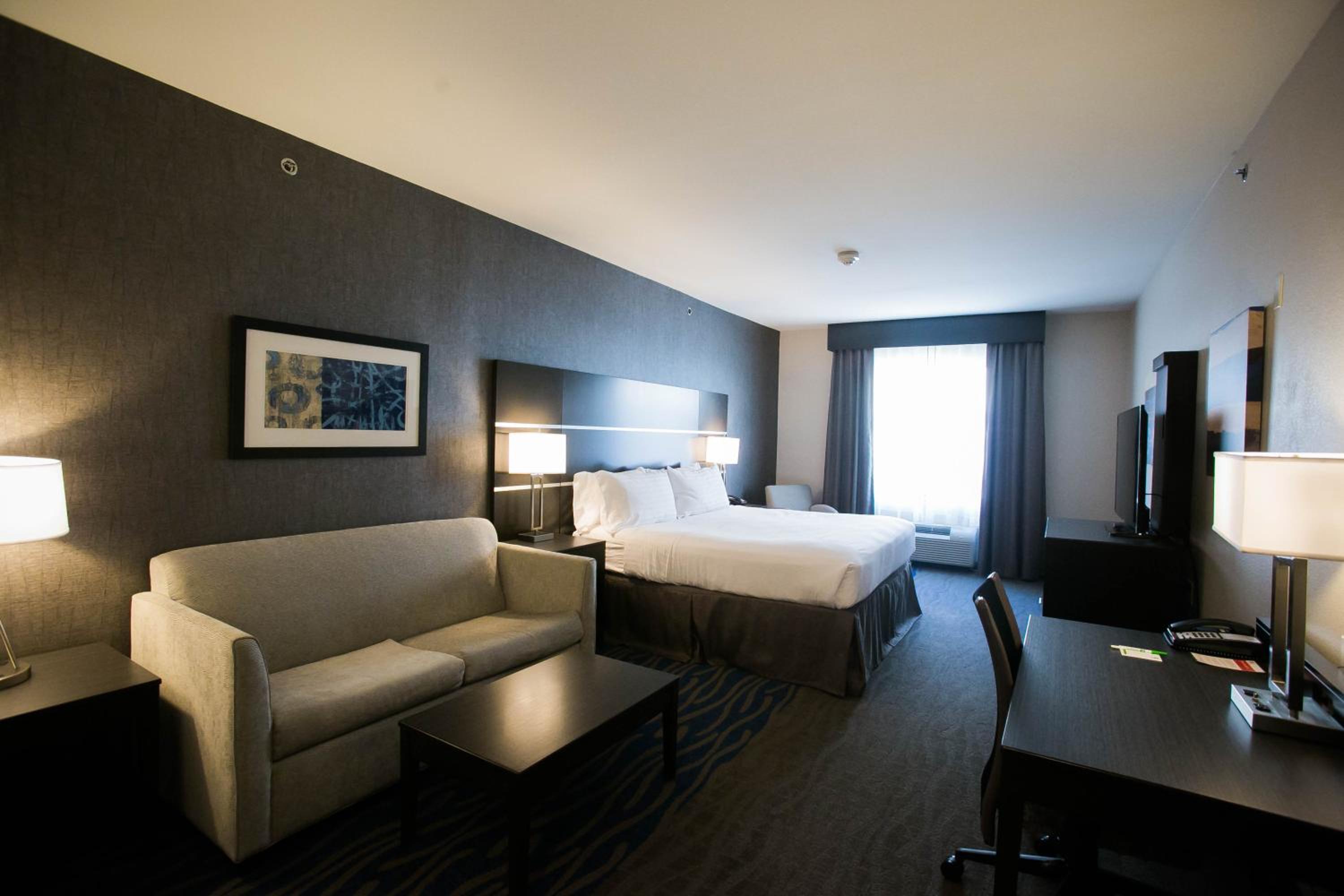 King Suite - Photo 1