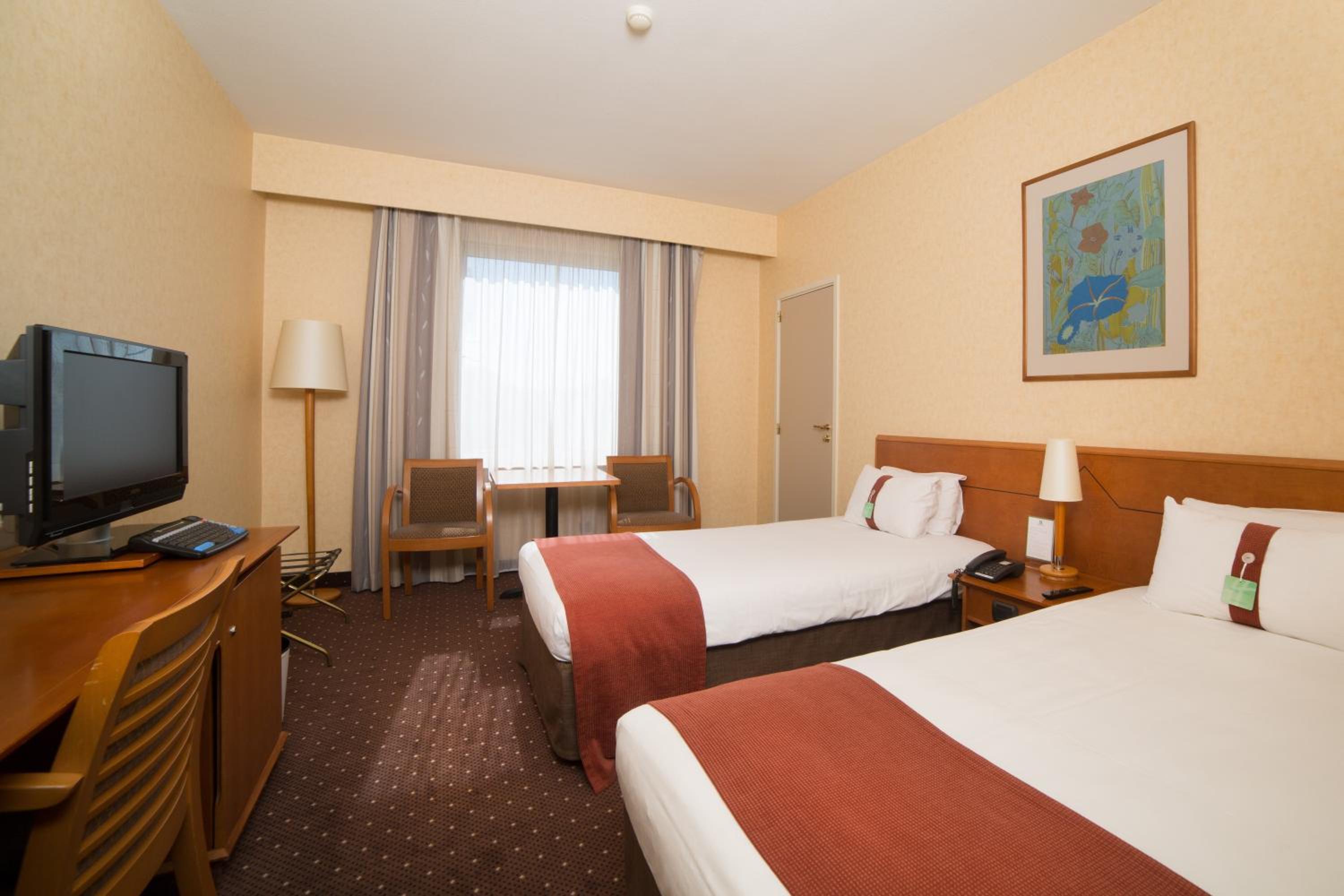 Standard Room with Two Single Beds