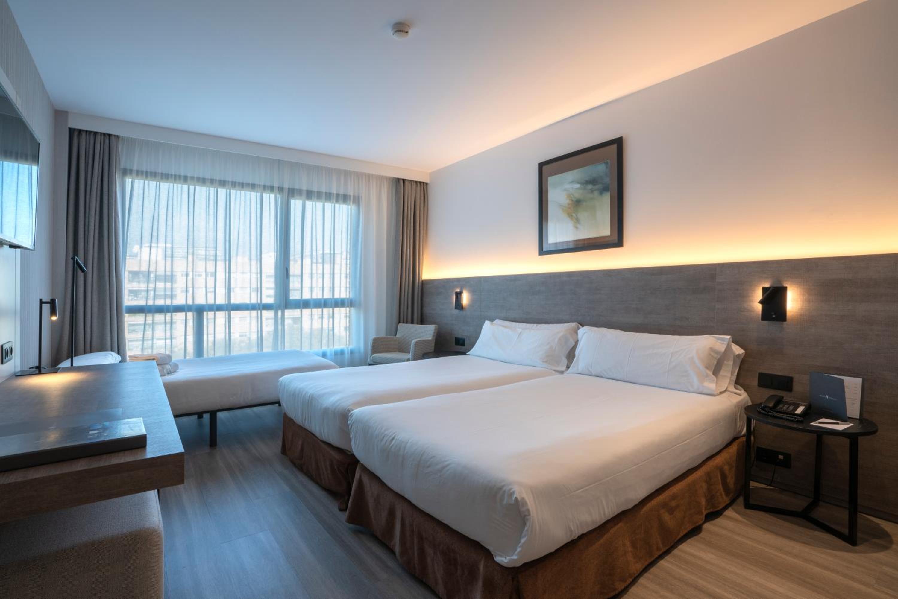 Double Room with Extra Bed photo 3