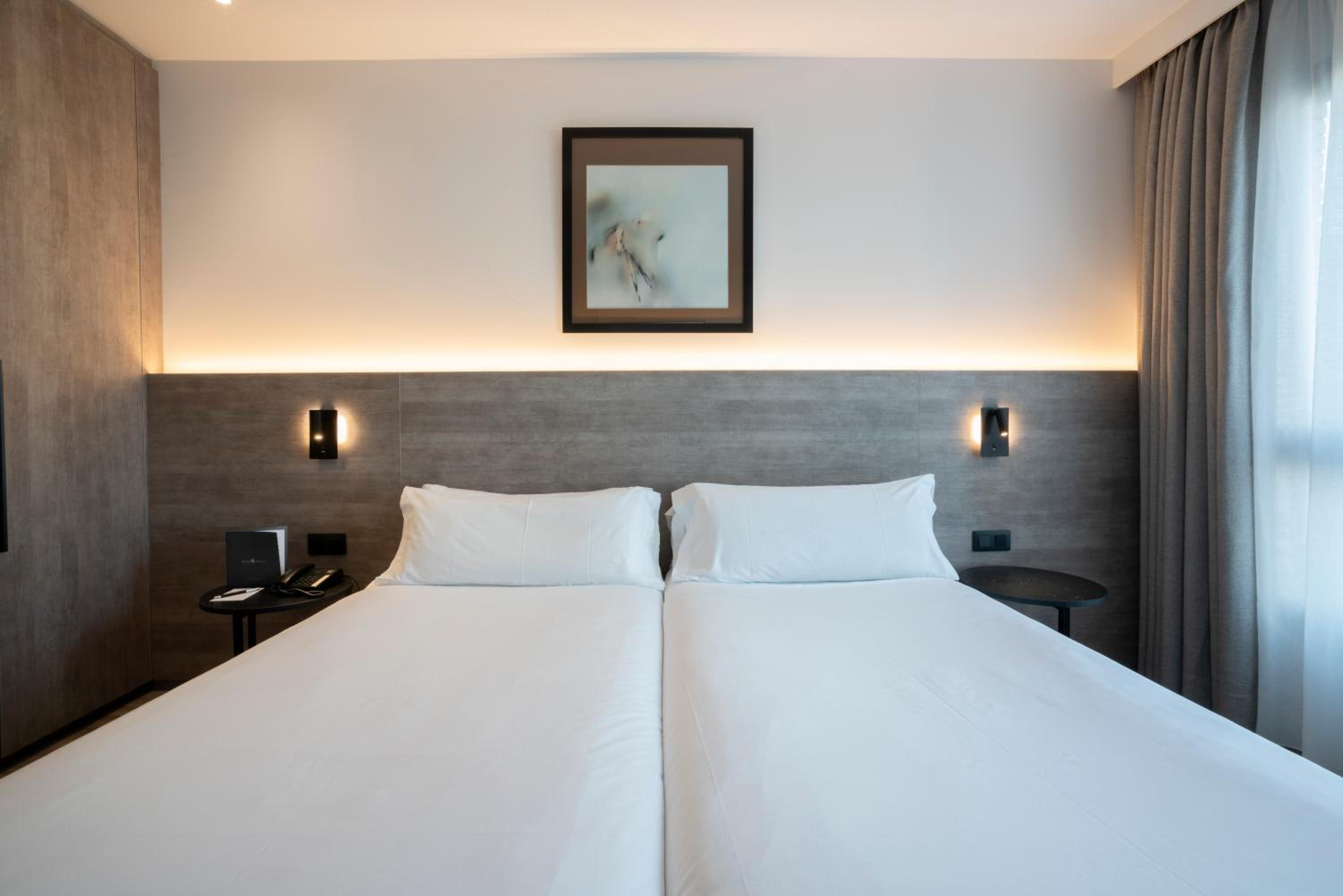 Double or Twin Room with Parking photo 3