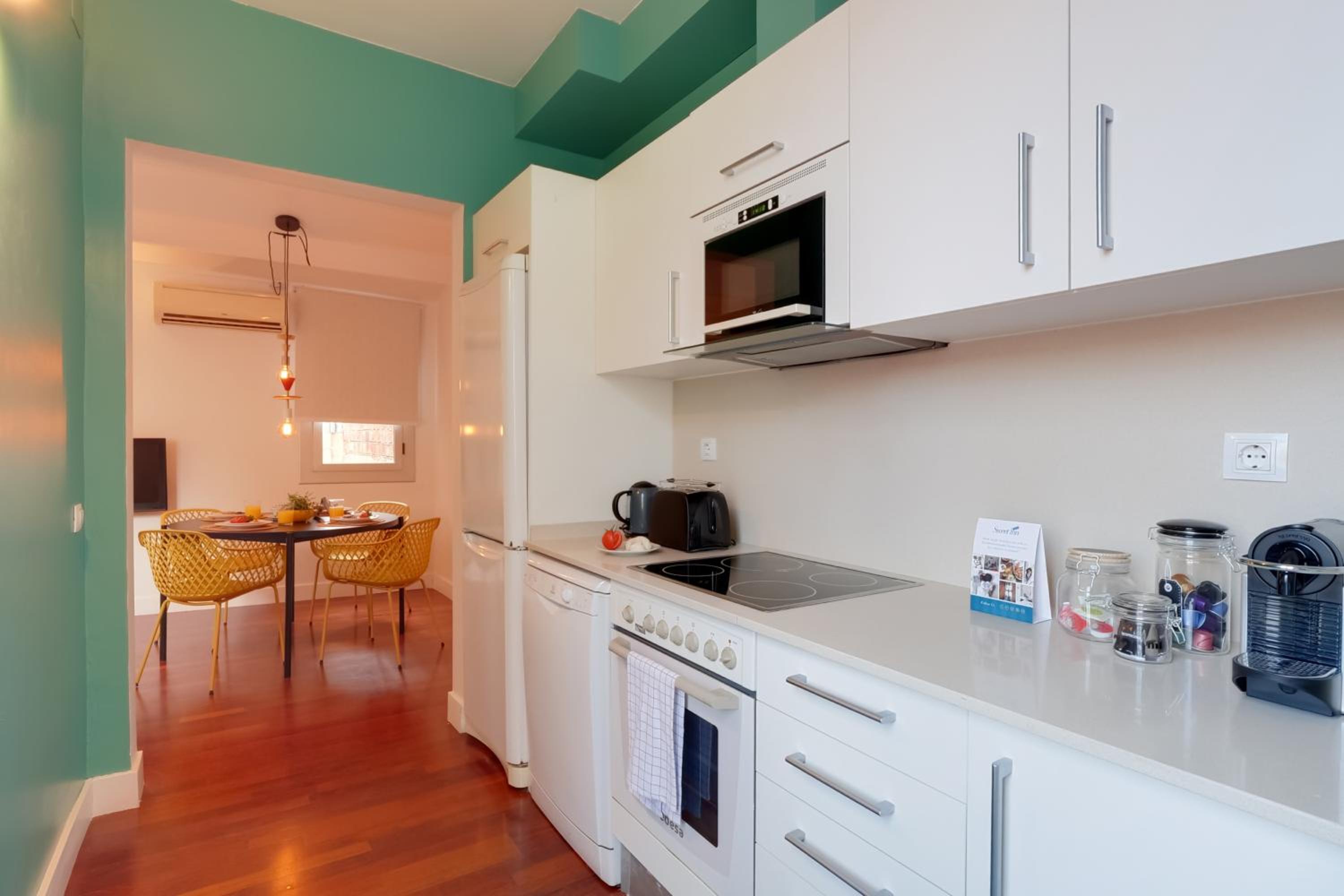 Apartment with Terrace photo 3
