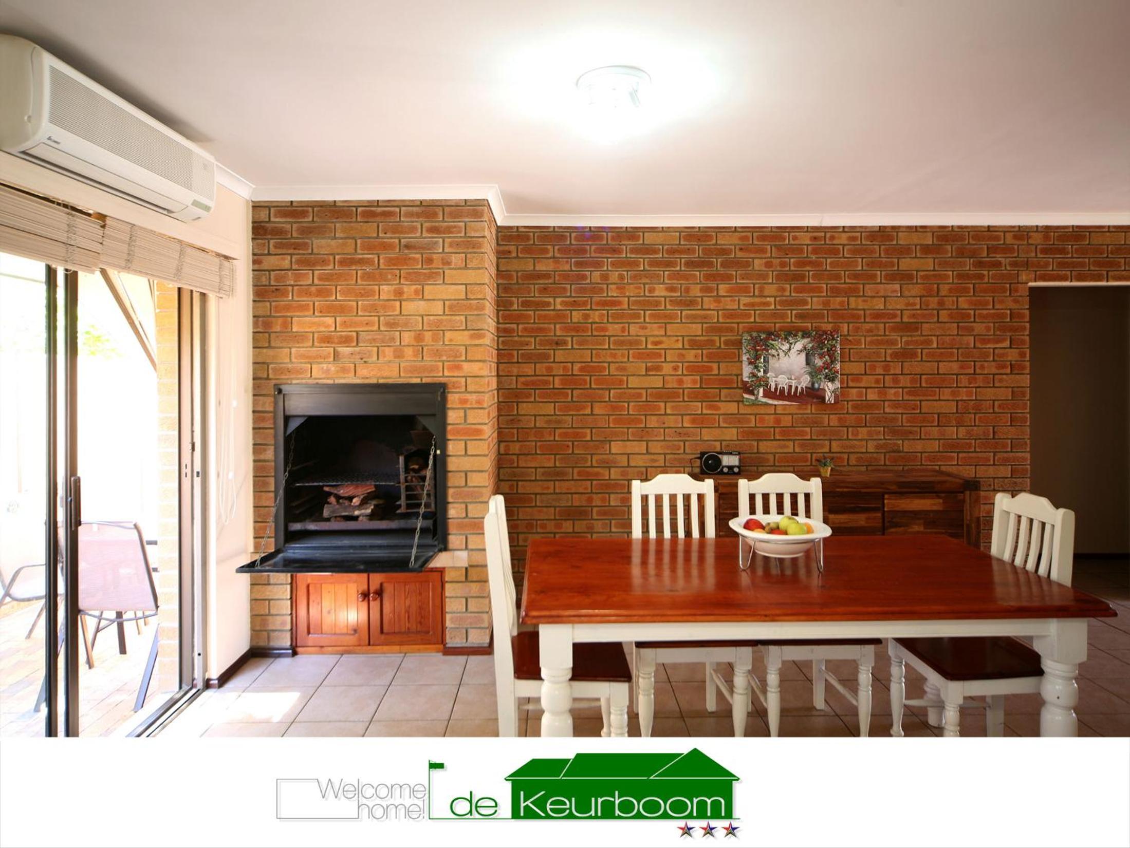 Three-Bedroom Chalet photo 3