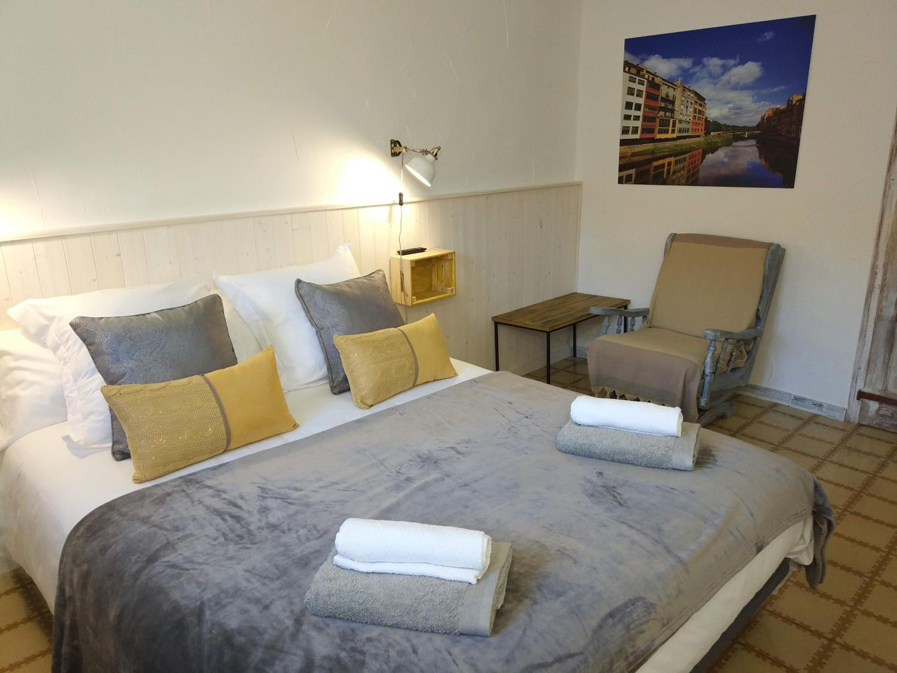 Three-Bedroom Apartment - Photo 15